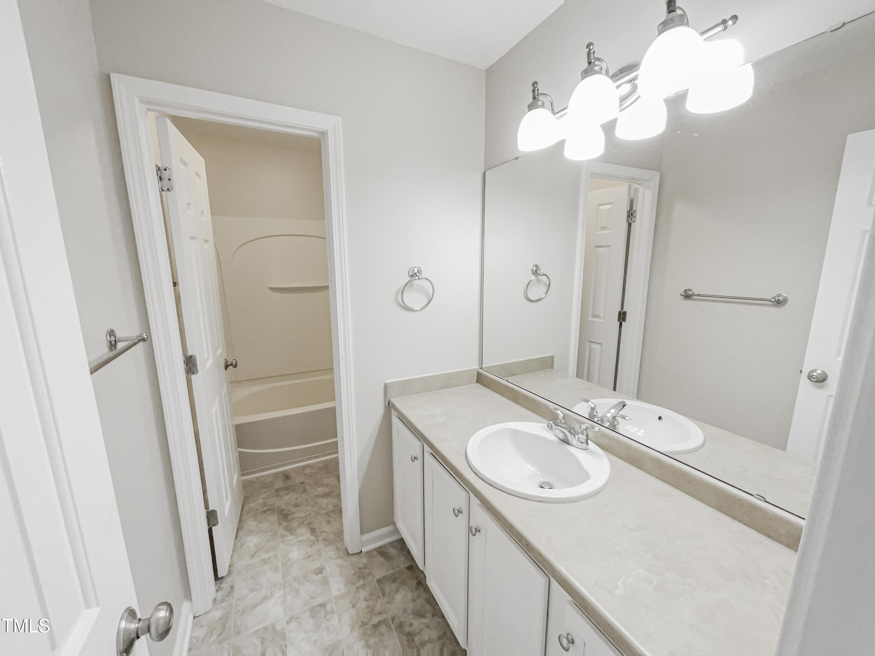 37 Honeybee Trace