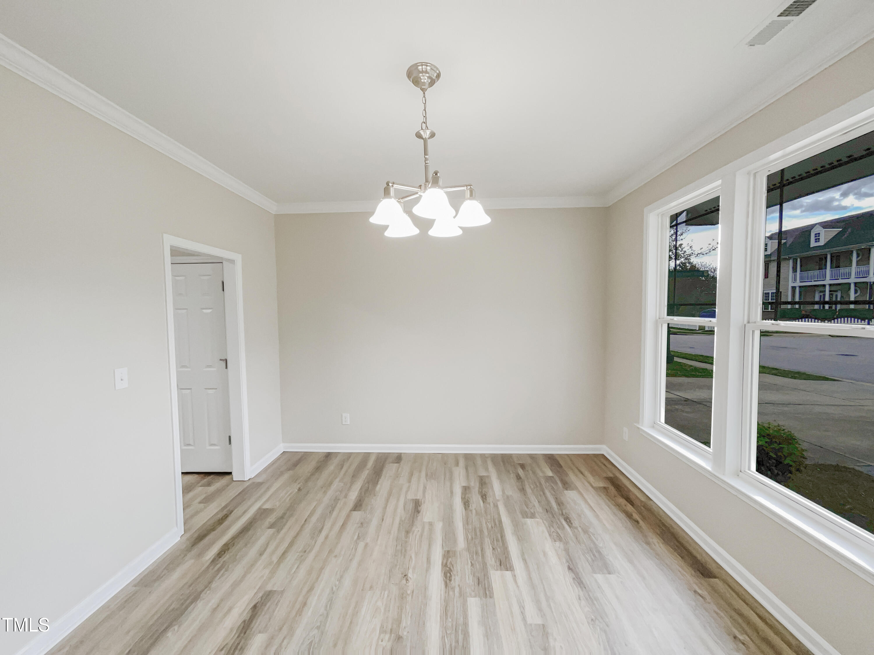 37 Honeybee Trace