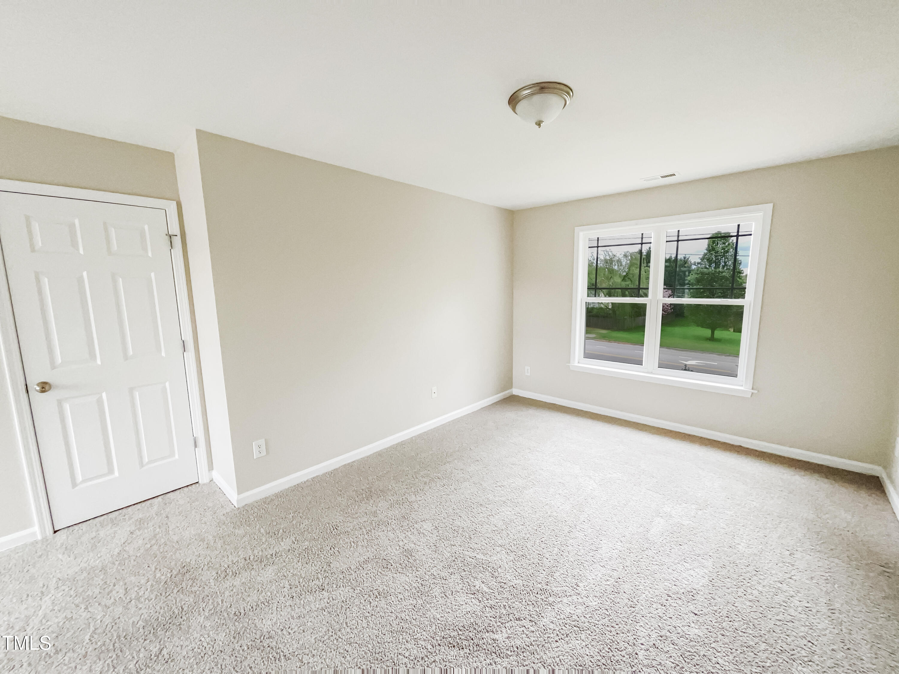 37 Honeybee Trace