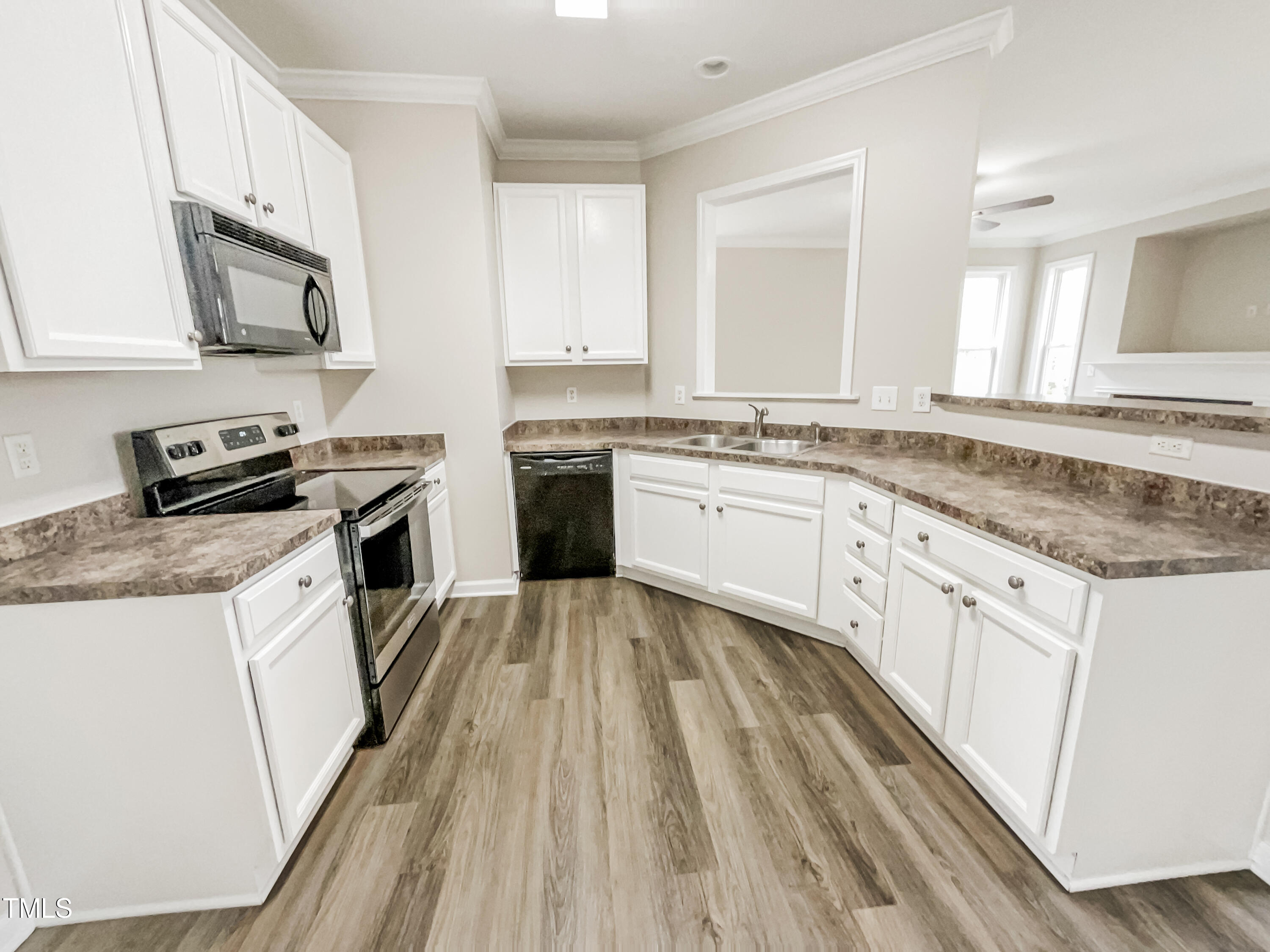 37 Honeybee Trace