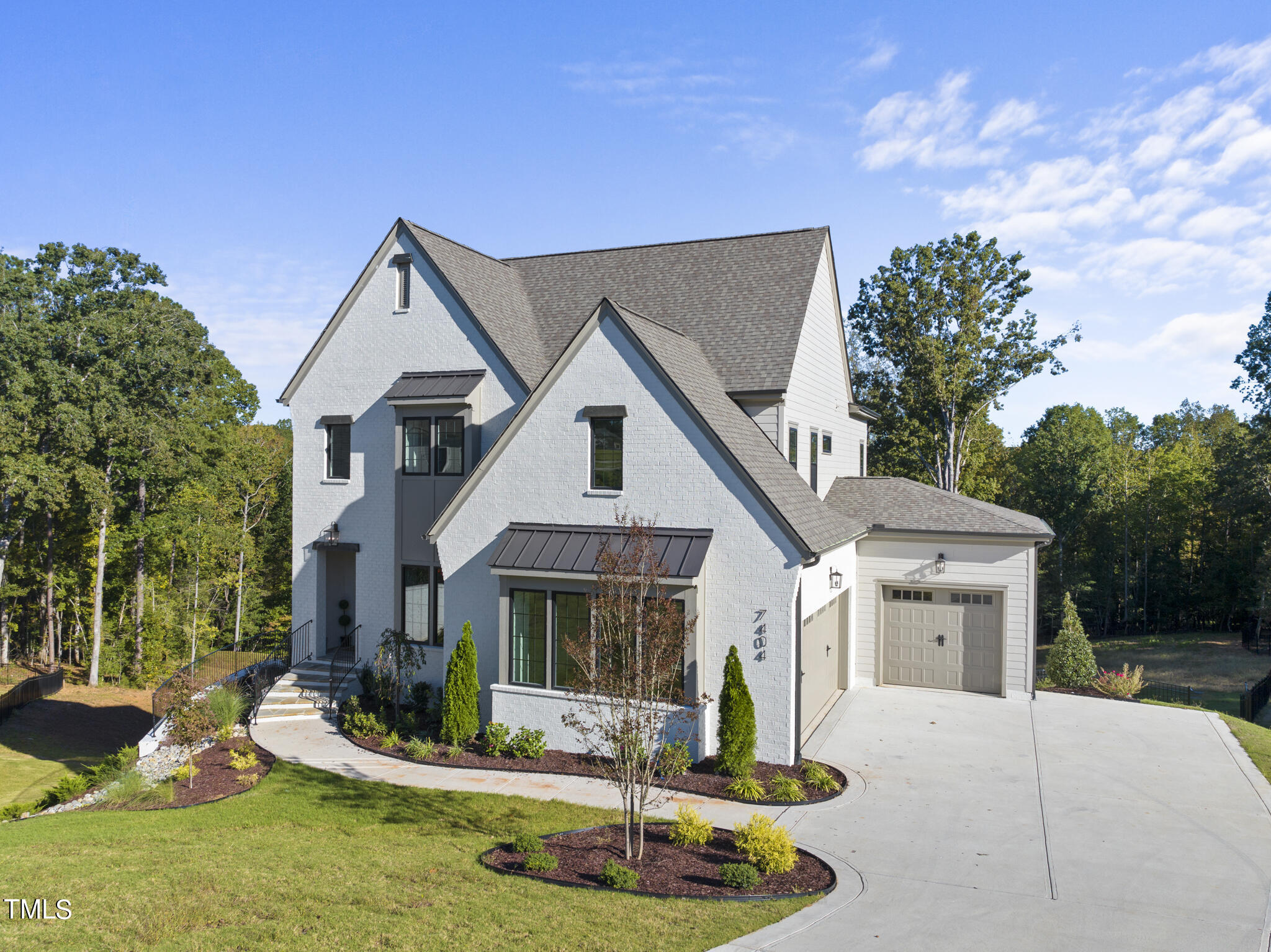 7404 Dover Hills Drive