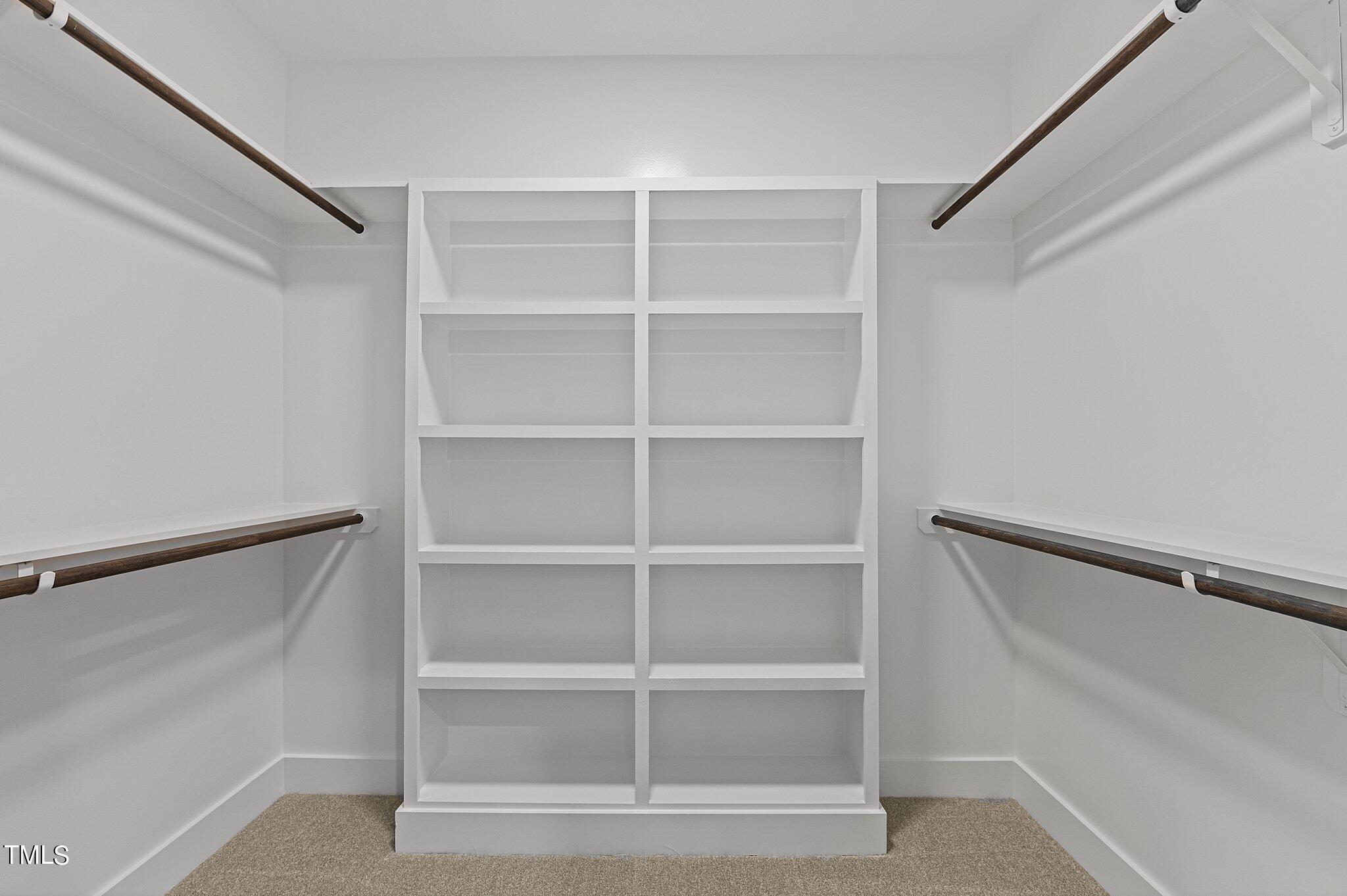 15 Satinwing Court