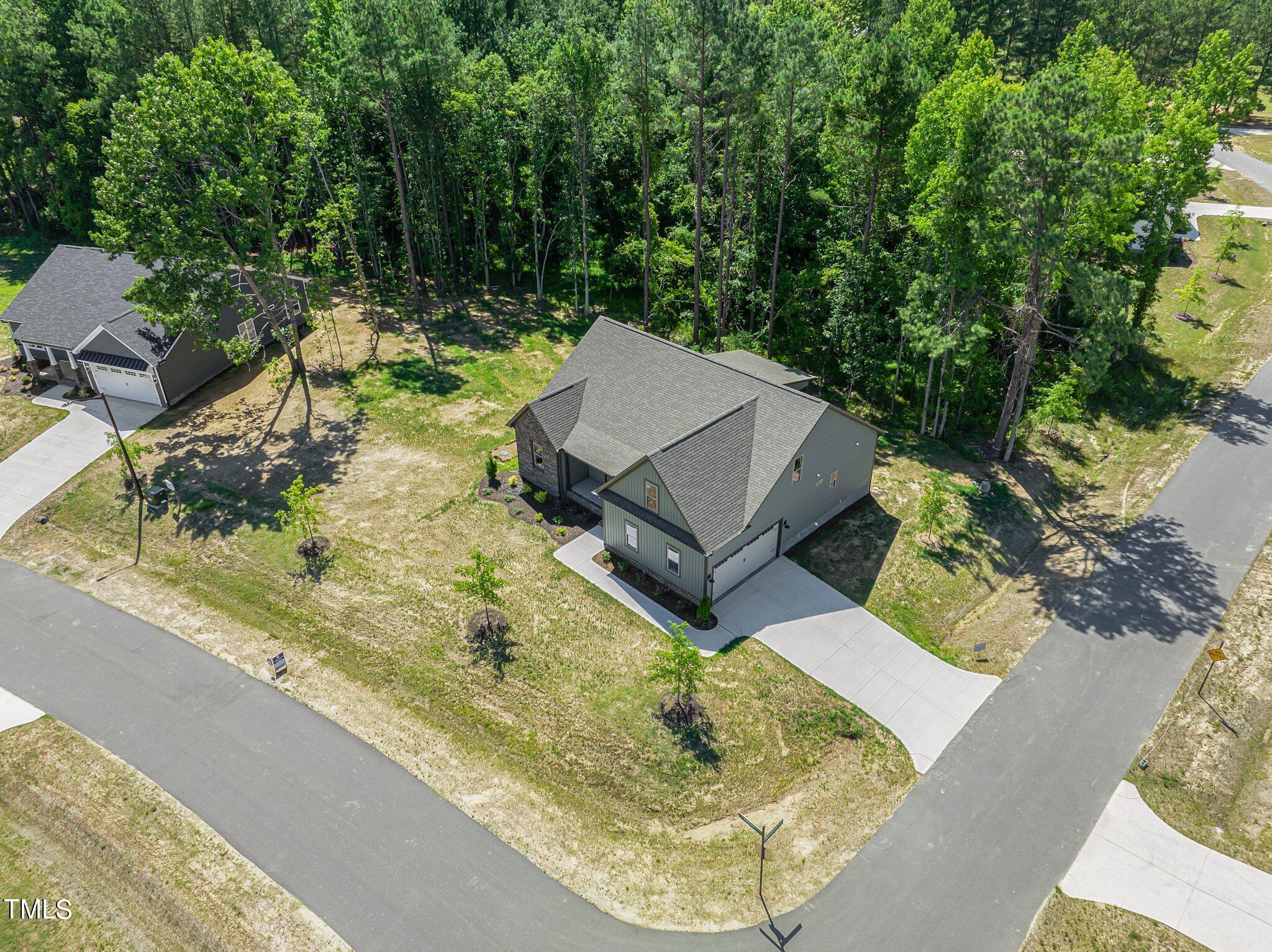 15 Satinwing Court