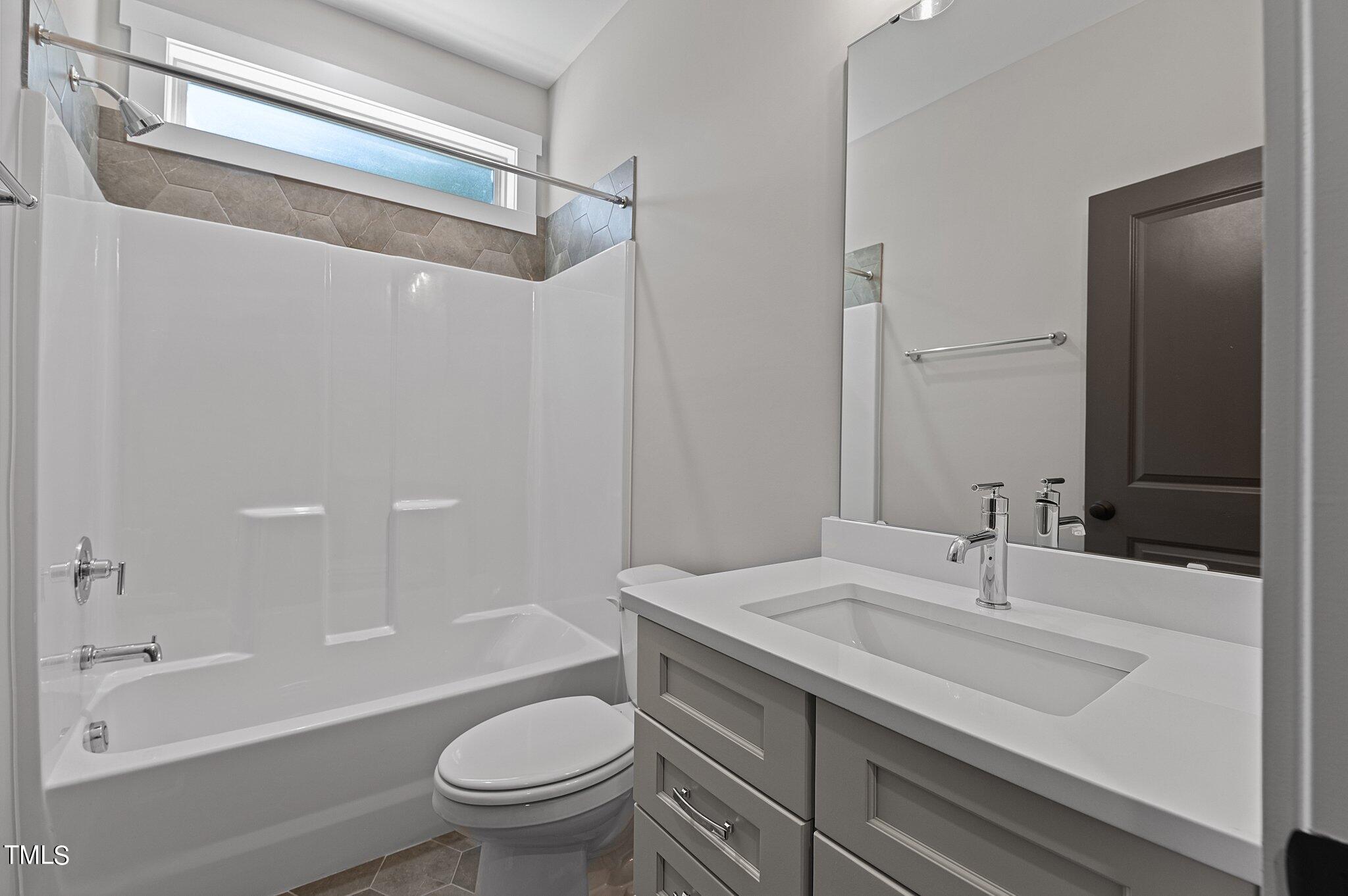 15 Satinwing Court