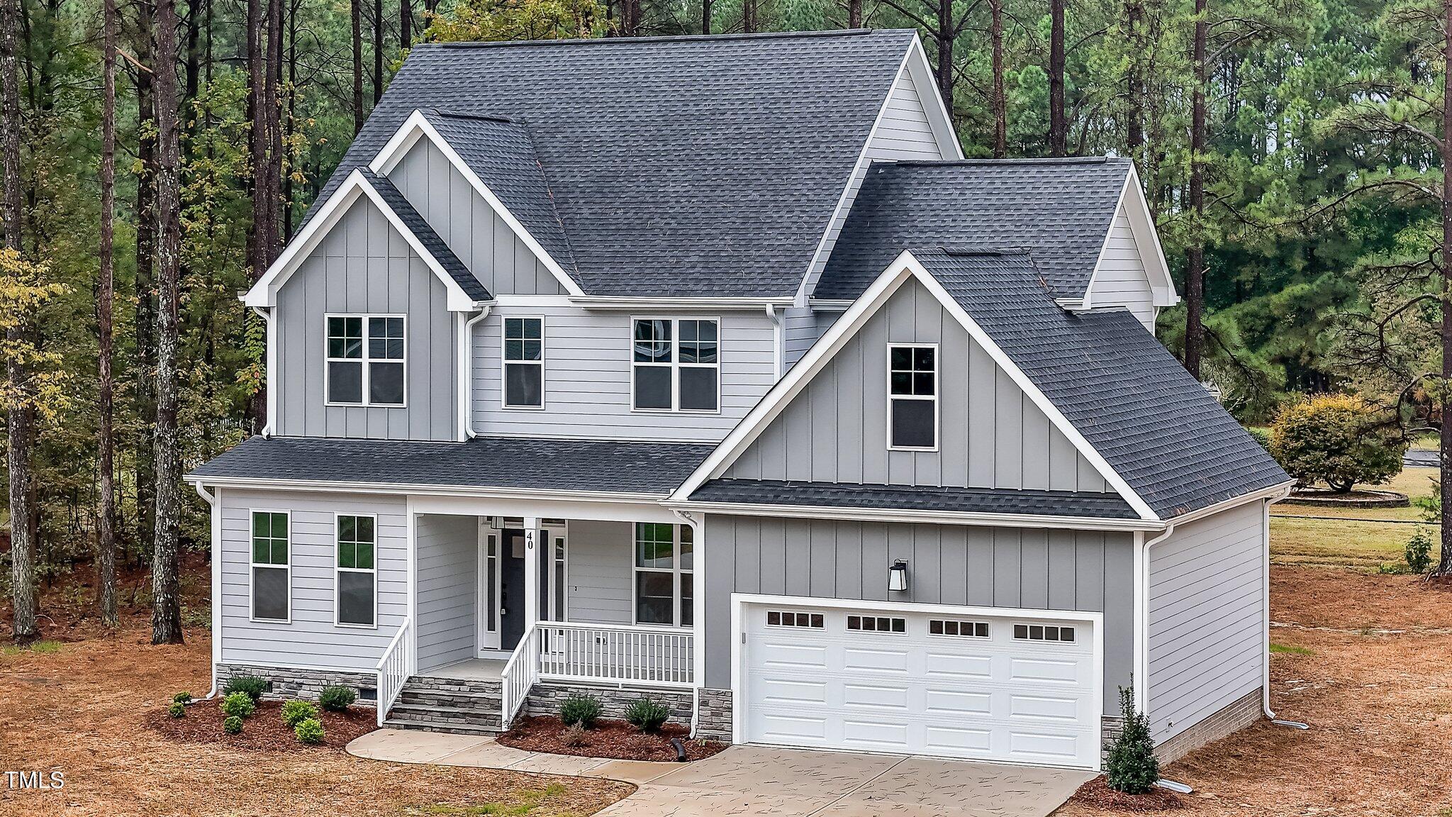 40 Everwood Court