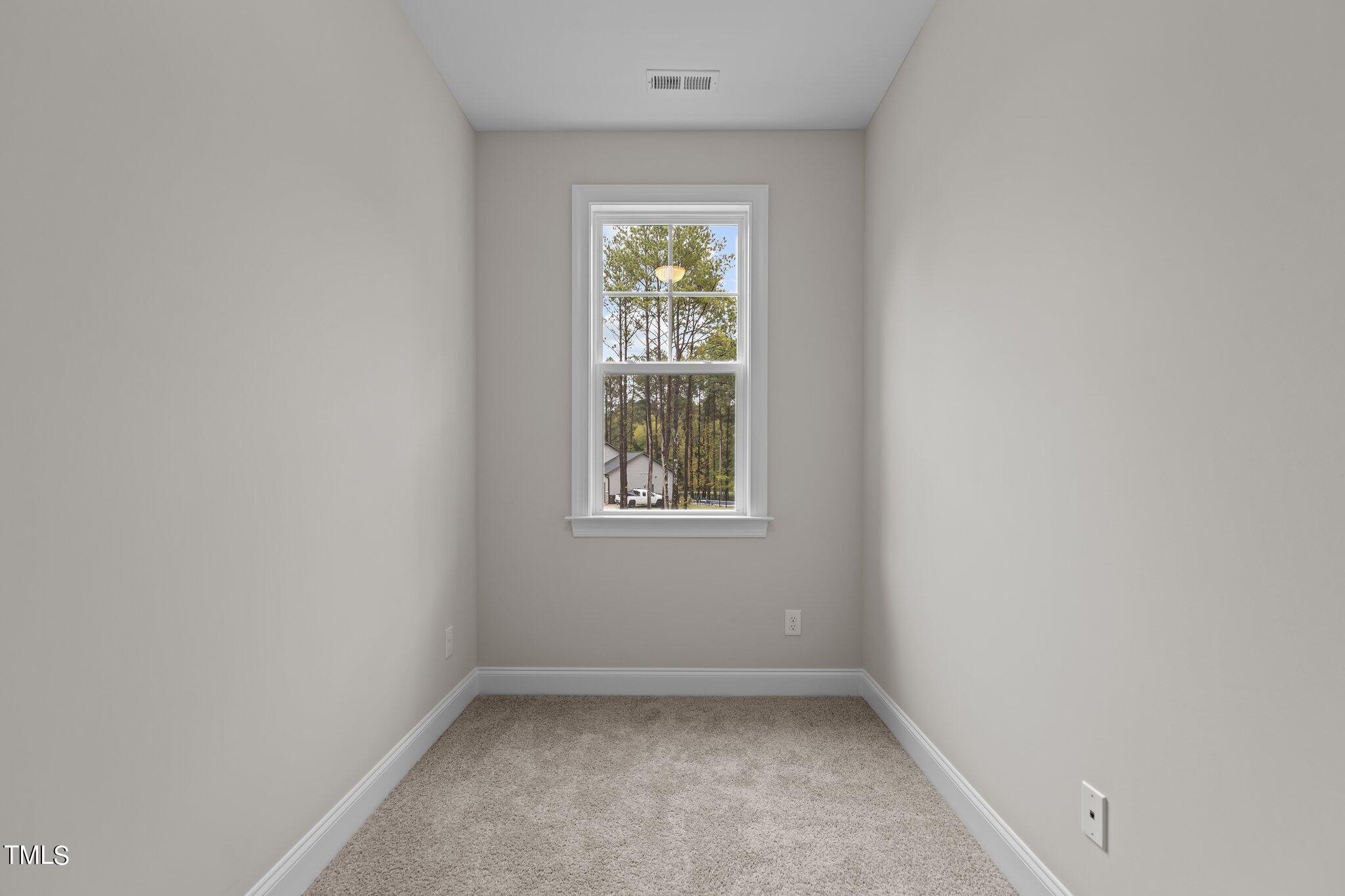 40 Everwood Court