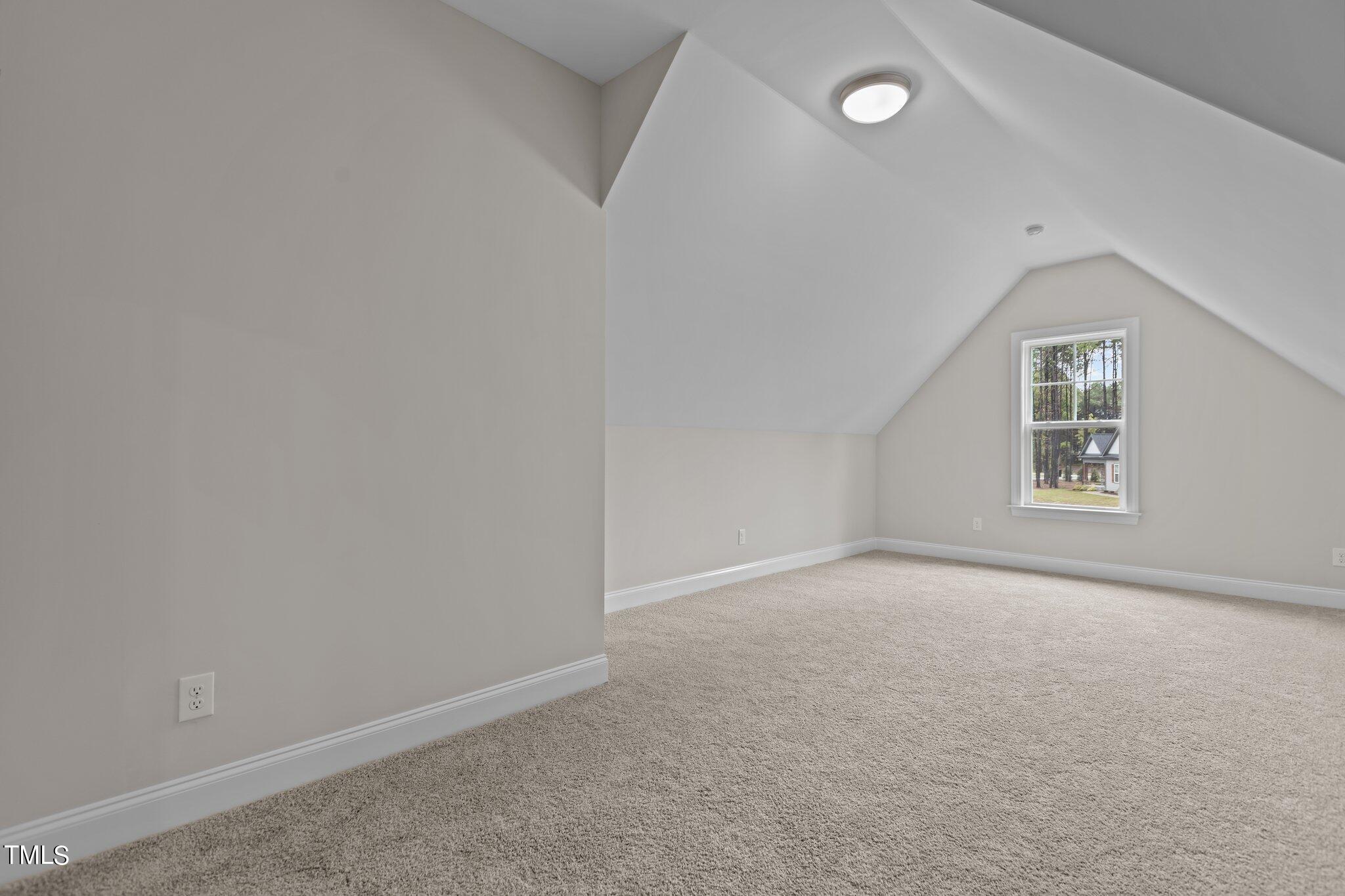 40 Everwood Court