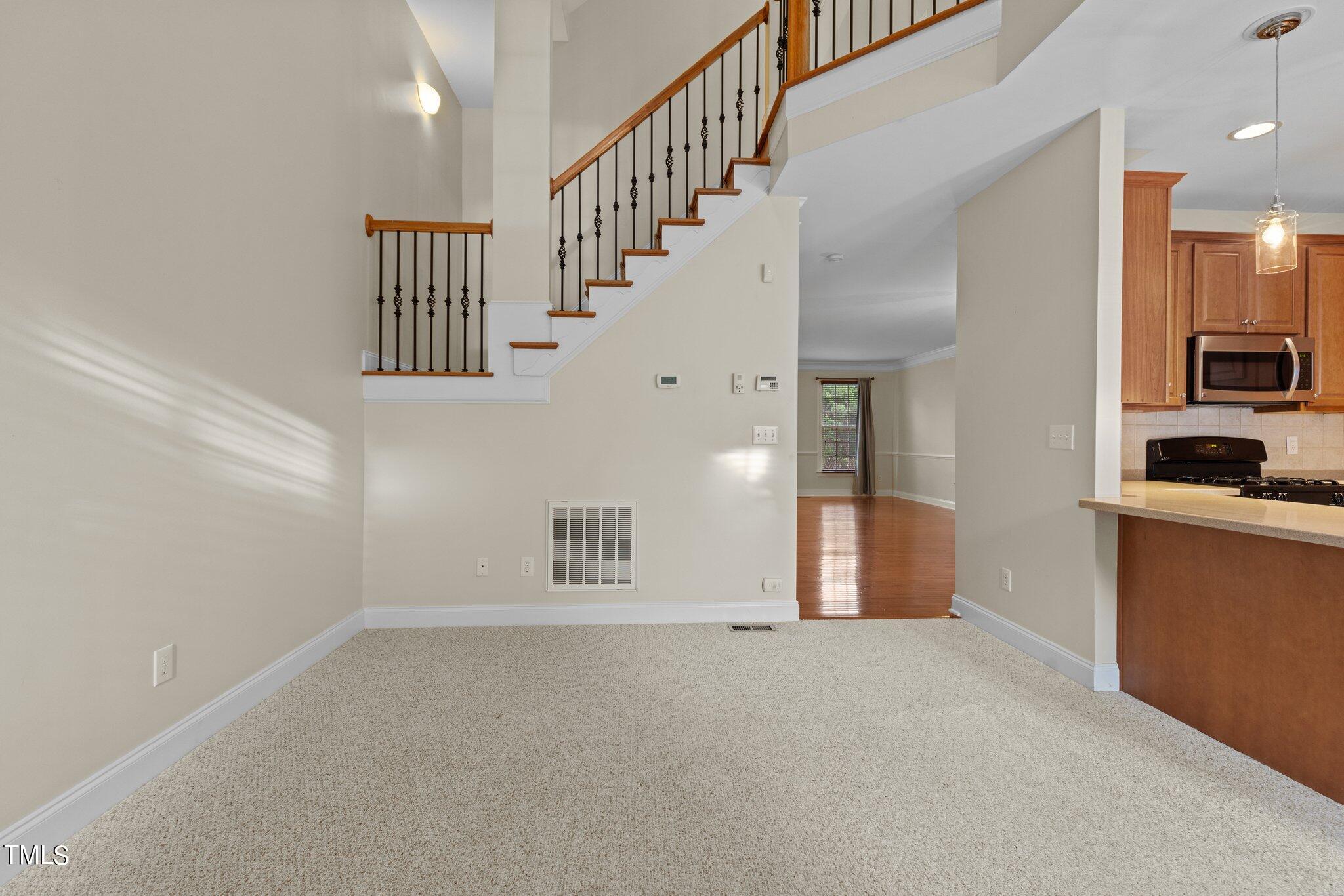 2503 Happy Lane
