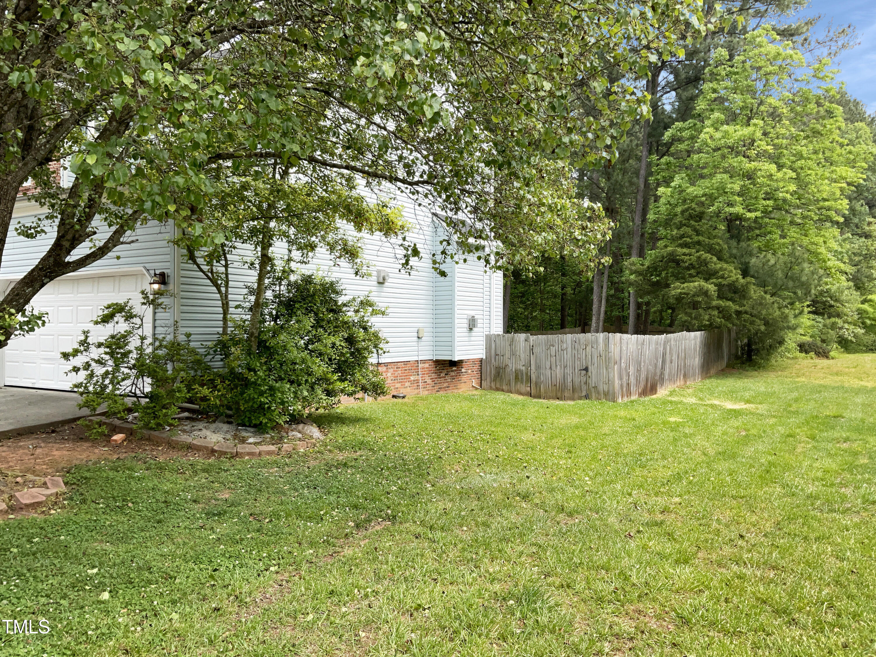 3716 Appling Way