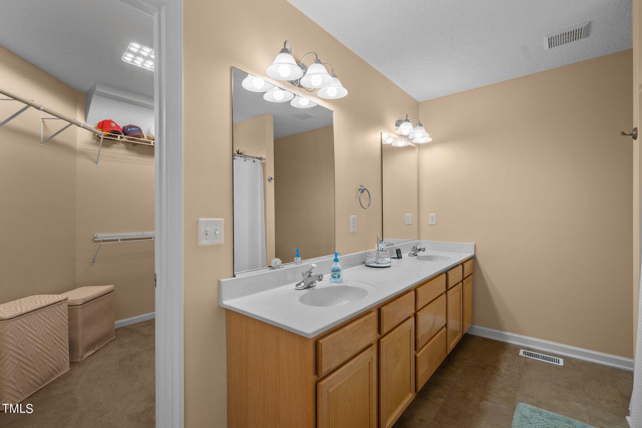 121 Water Lily Circle