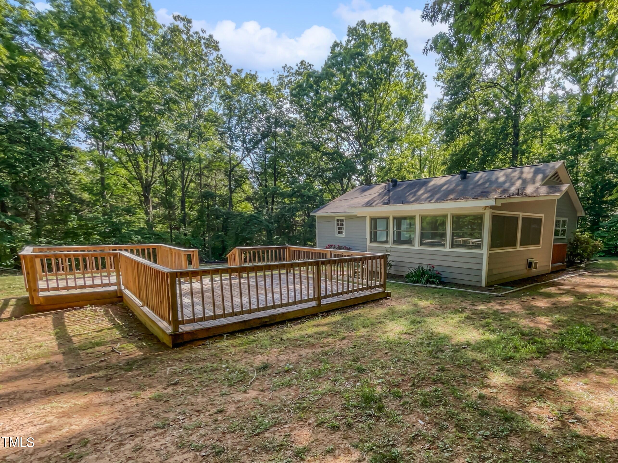5302 Skyline Drive