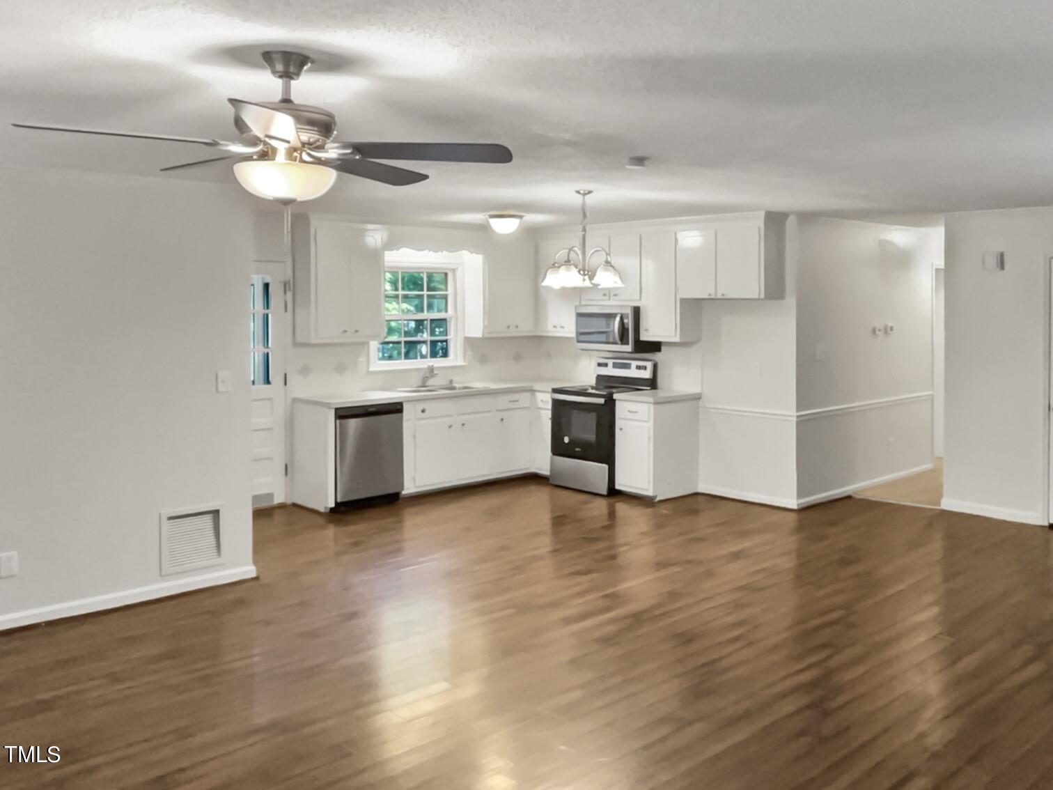 5302 Skyline Drive
