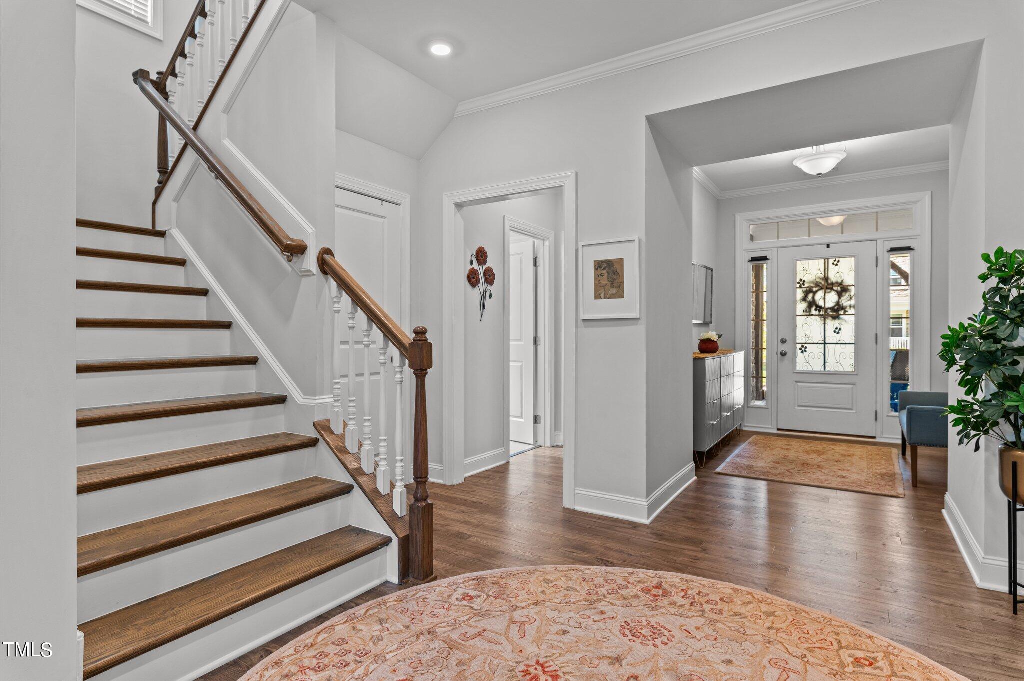 736 Sparrowhawk Lane