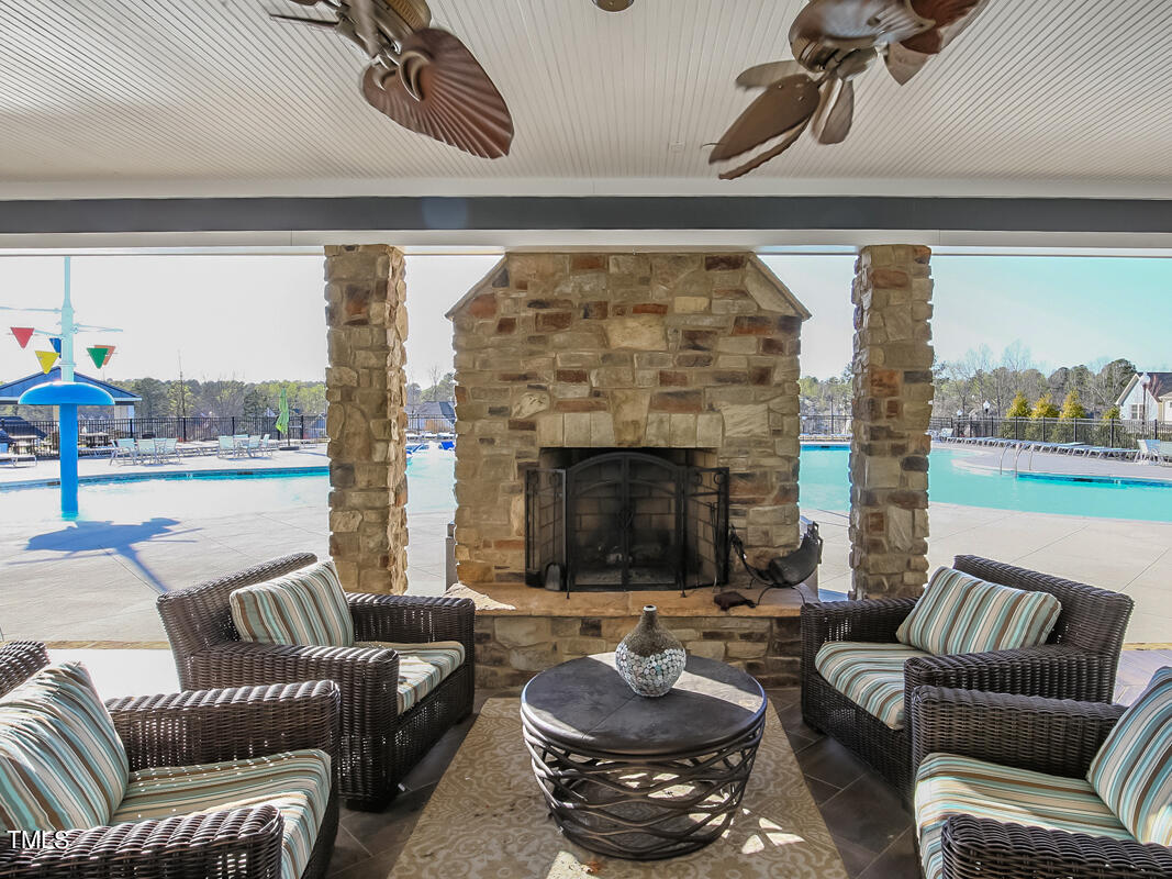 736 Sparrowhawk Lane