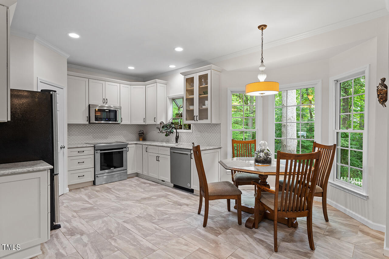 2604 Clerestory Place