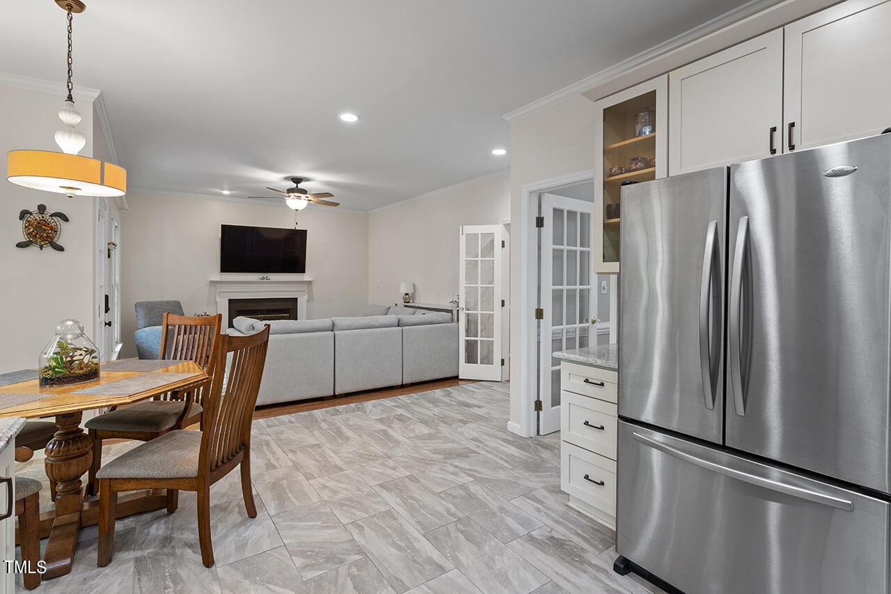 2604 Clerestory Place