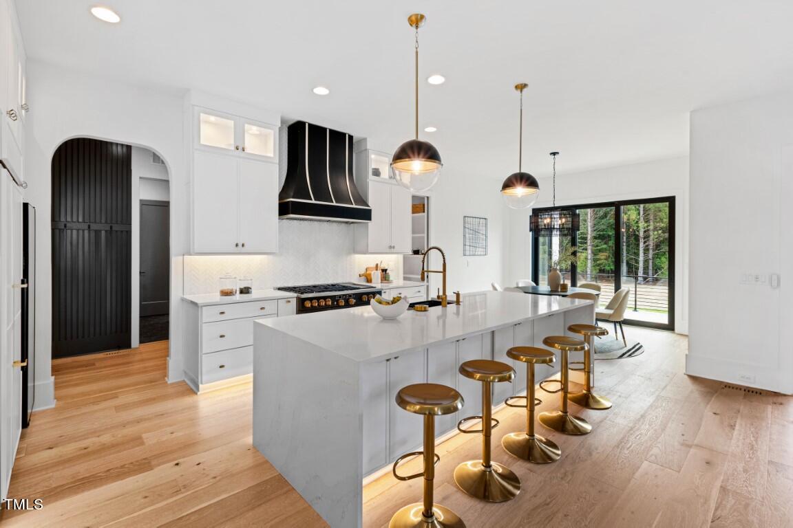 20 Chestnut Oak Drive