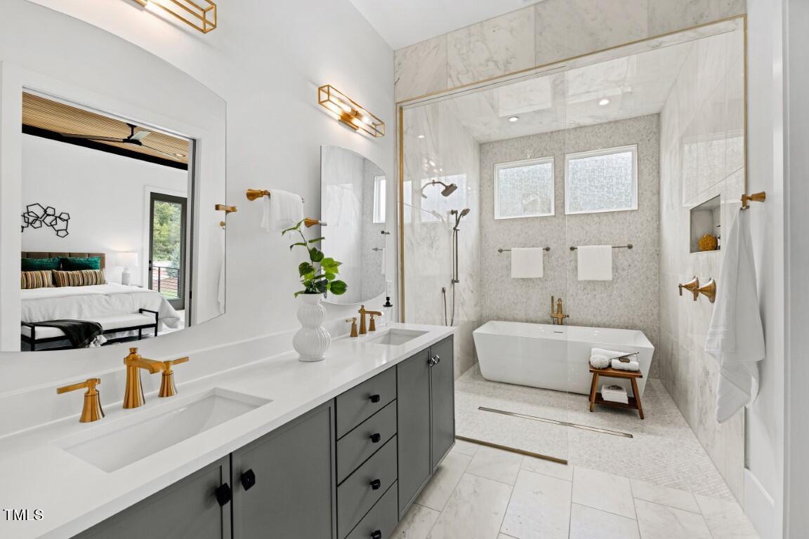 20 Chestnut Oak Drive