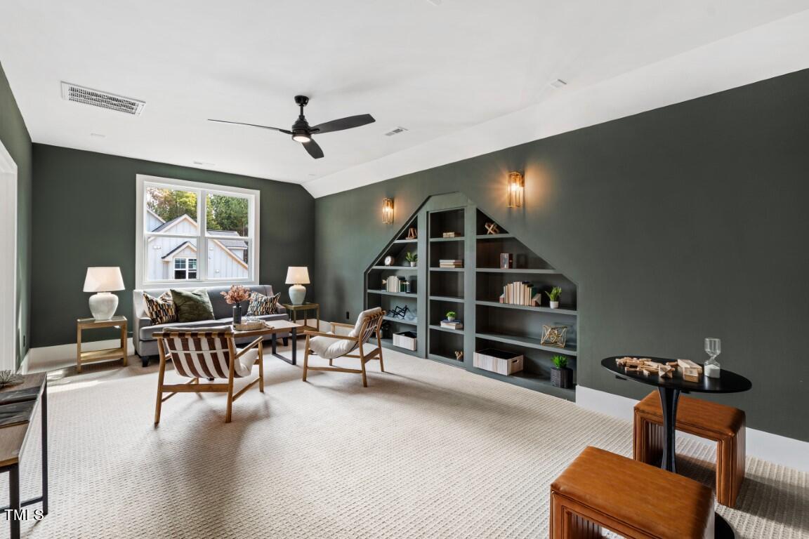 20 Chestnut Oak Drive