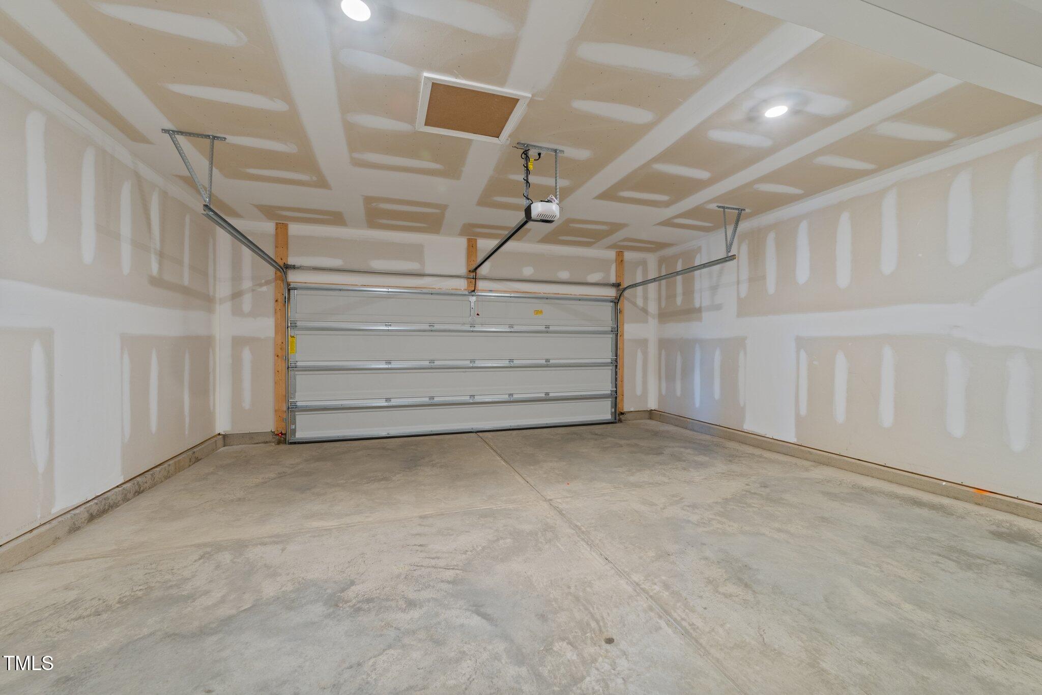 555 Husketh Road