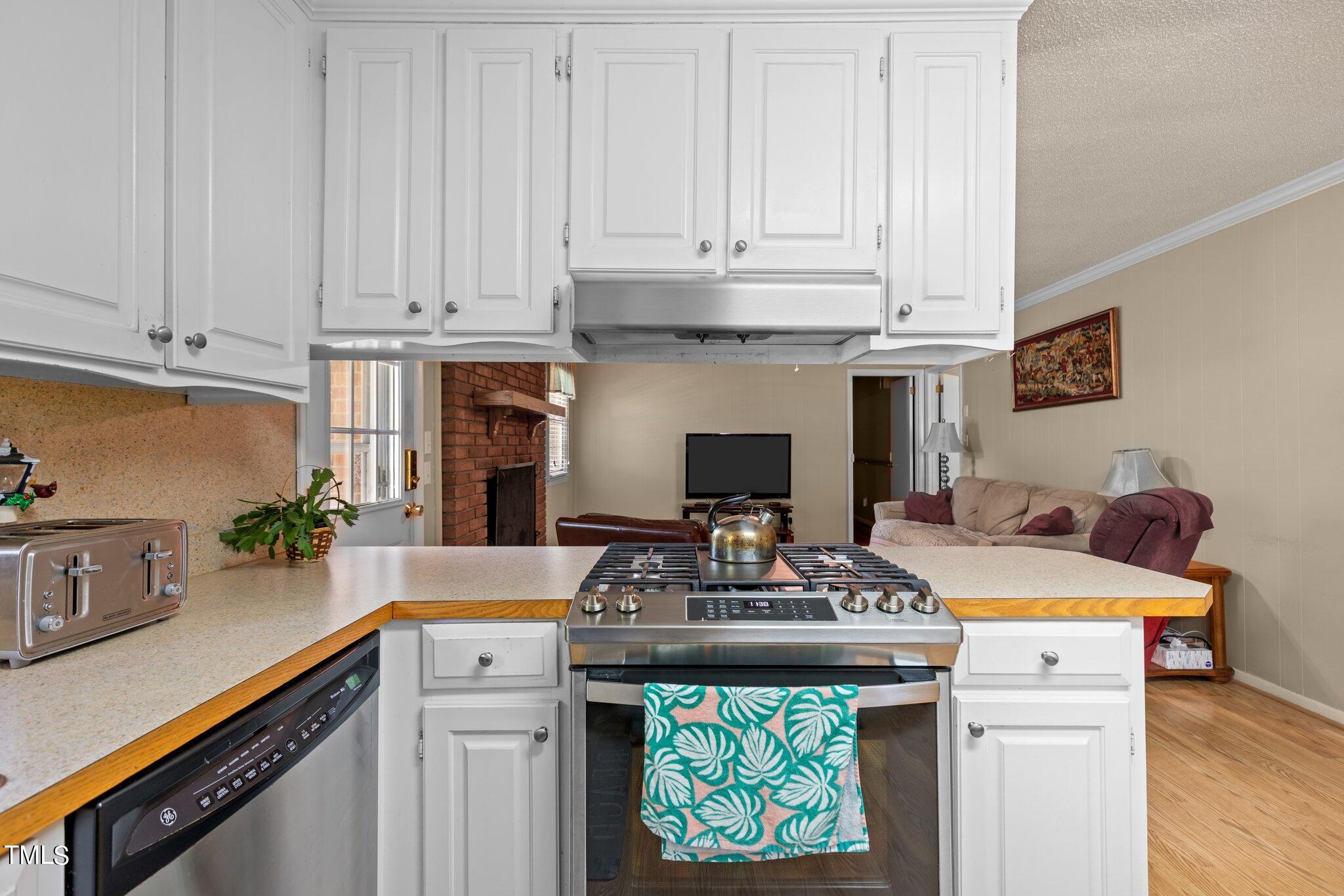 4404 Leota Drive