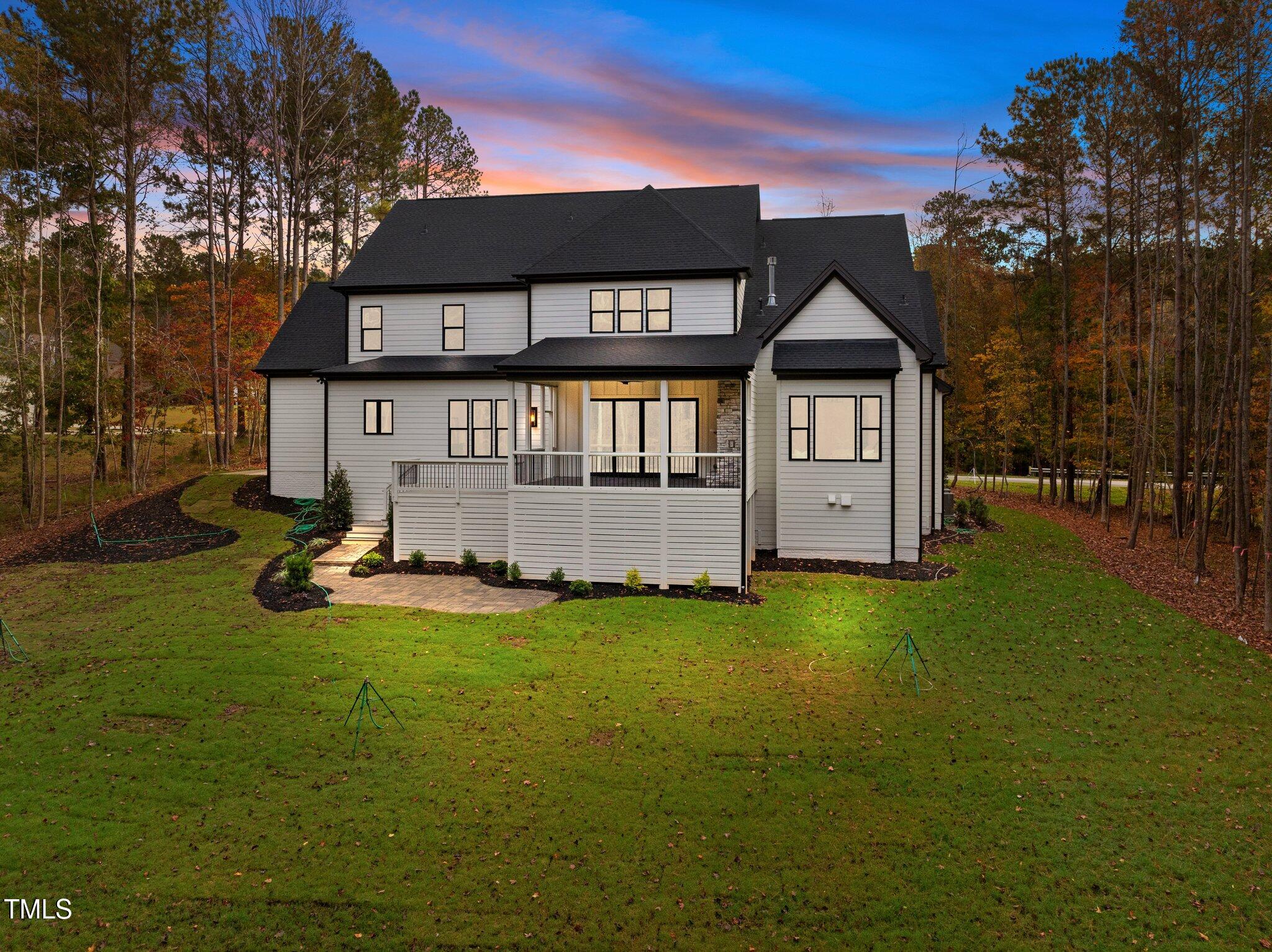 1601 Rock Dove Way