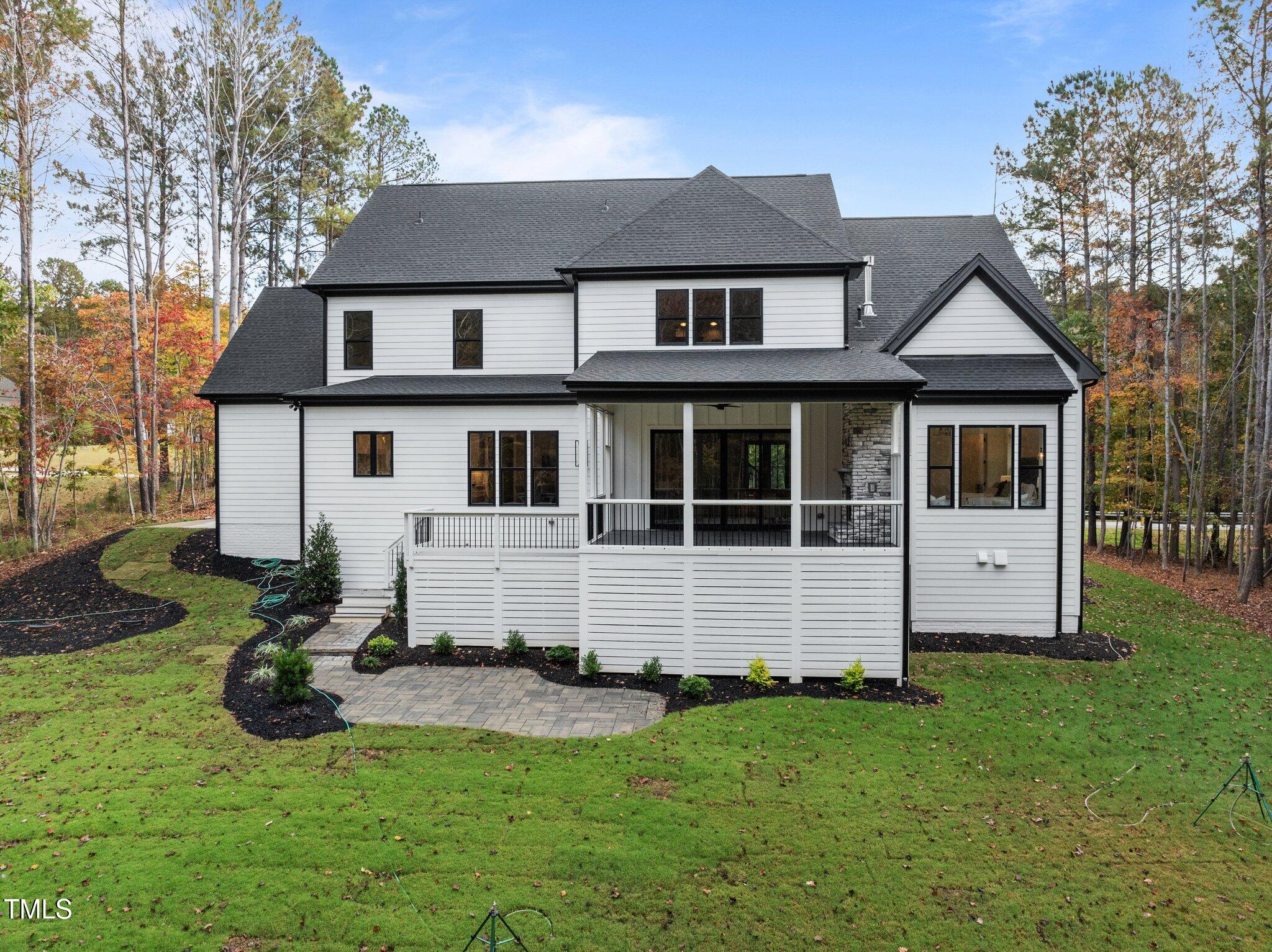 1601 Rock Dove Way