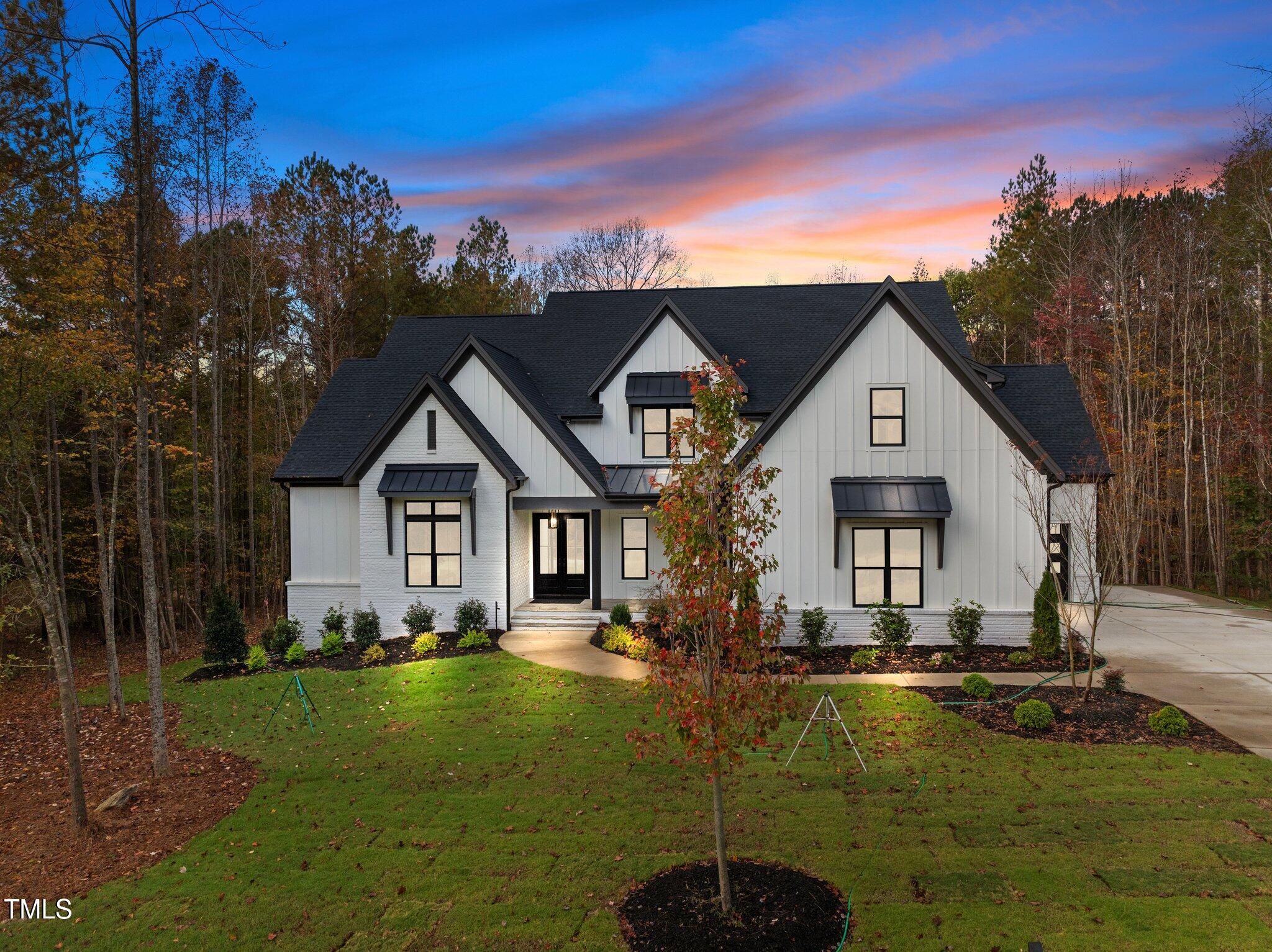 1601 Rock Dove Way