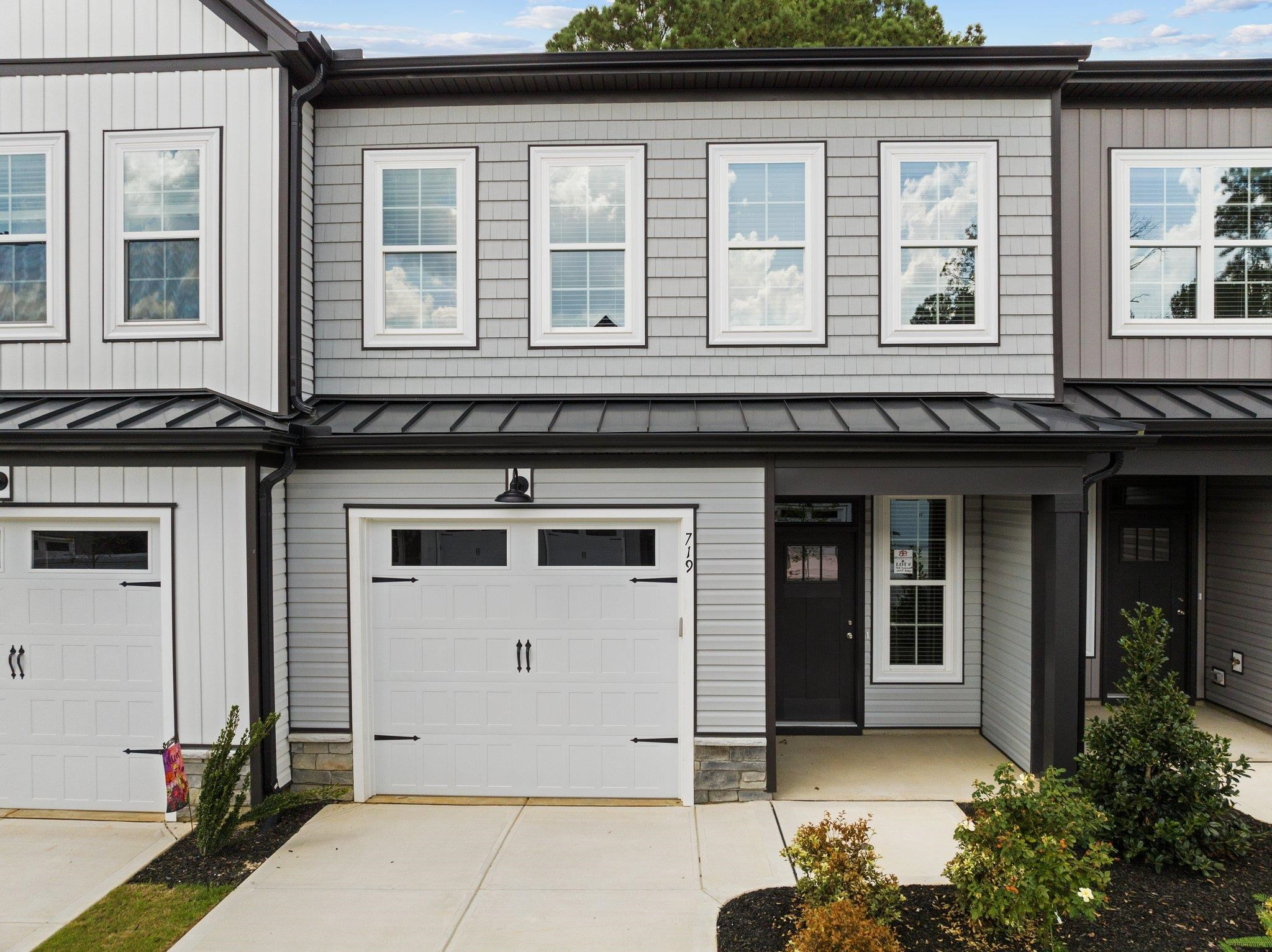 719 Jamescroft Way # 18
