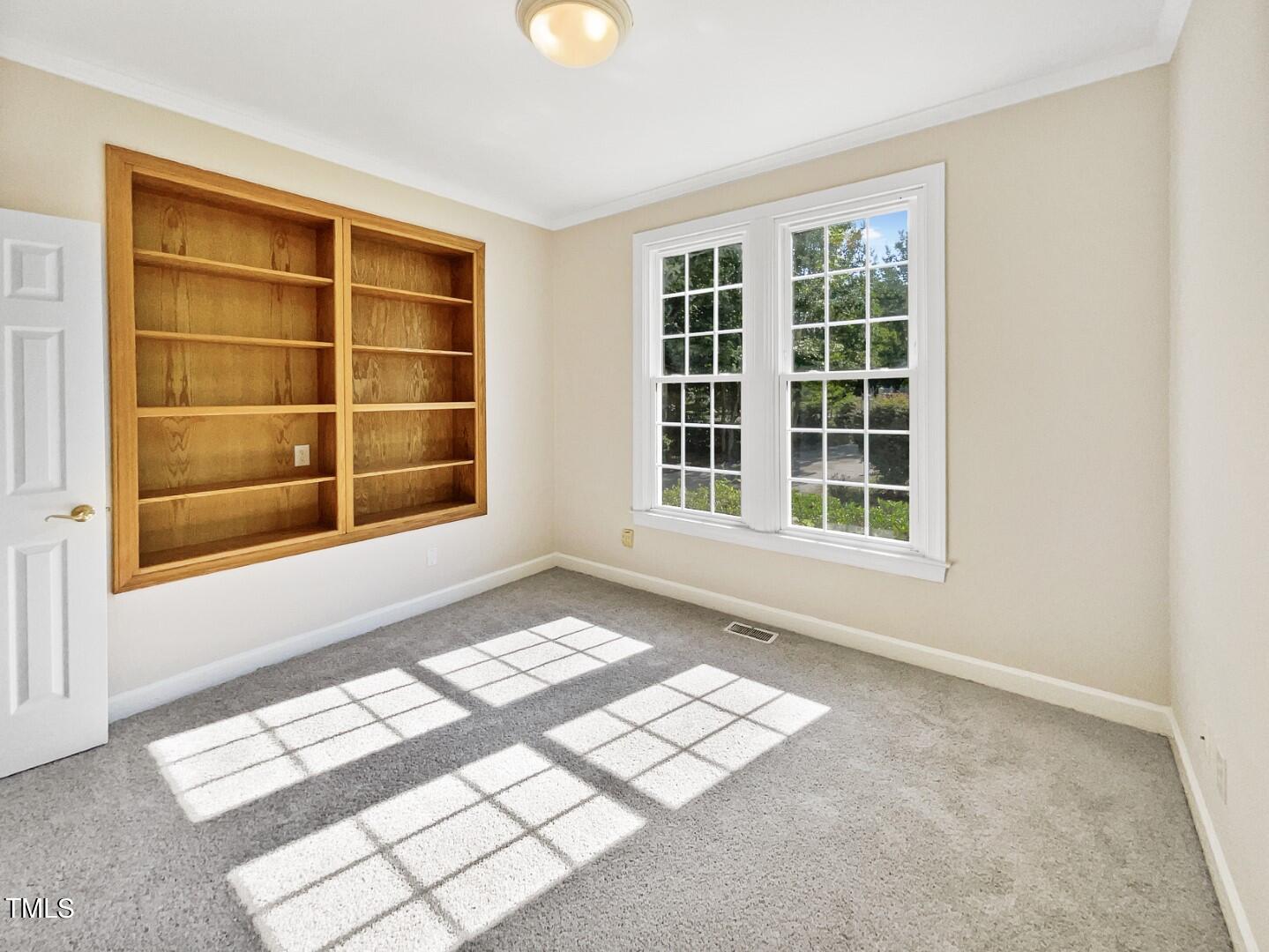 116 Forest Edge Drive