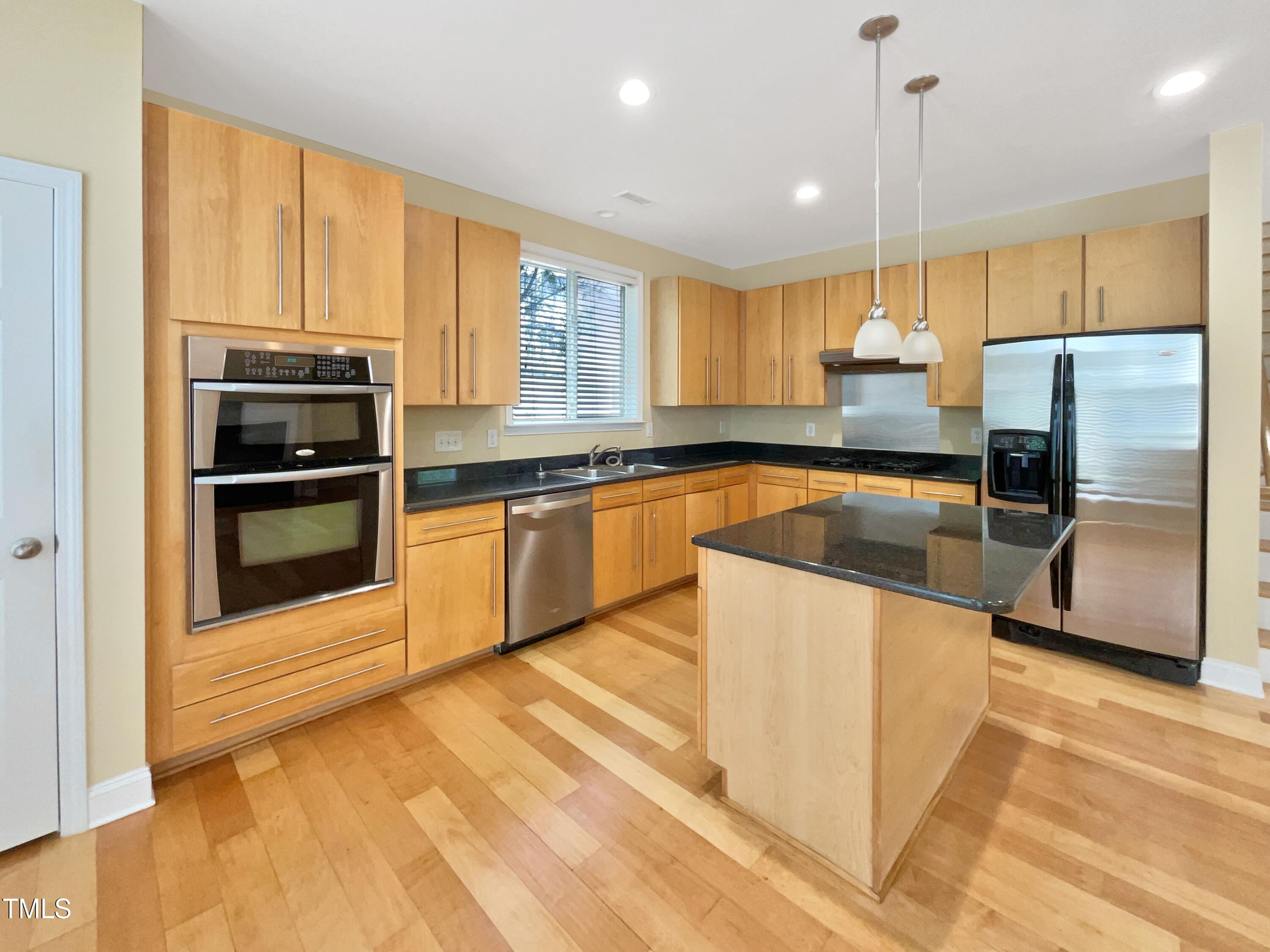 728 Hewespoint Court