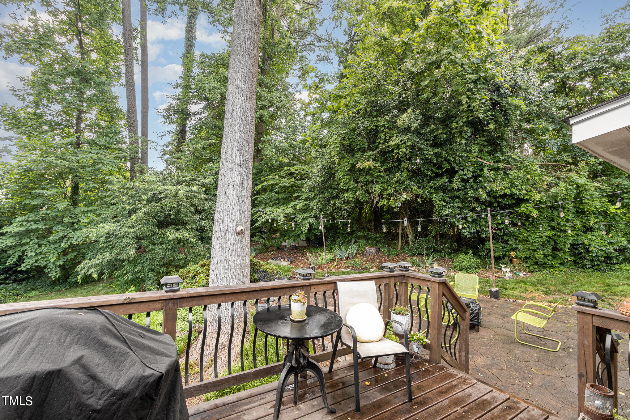 1408 Ravenhurst Drive