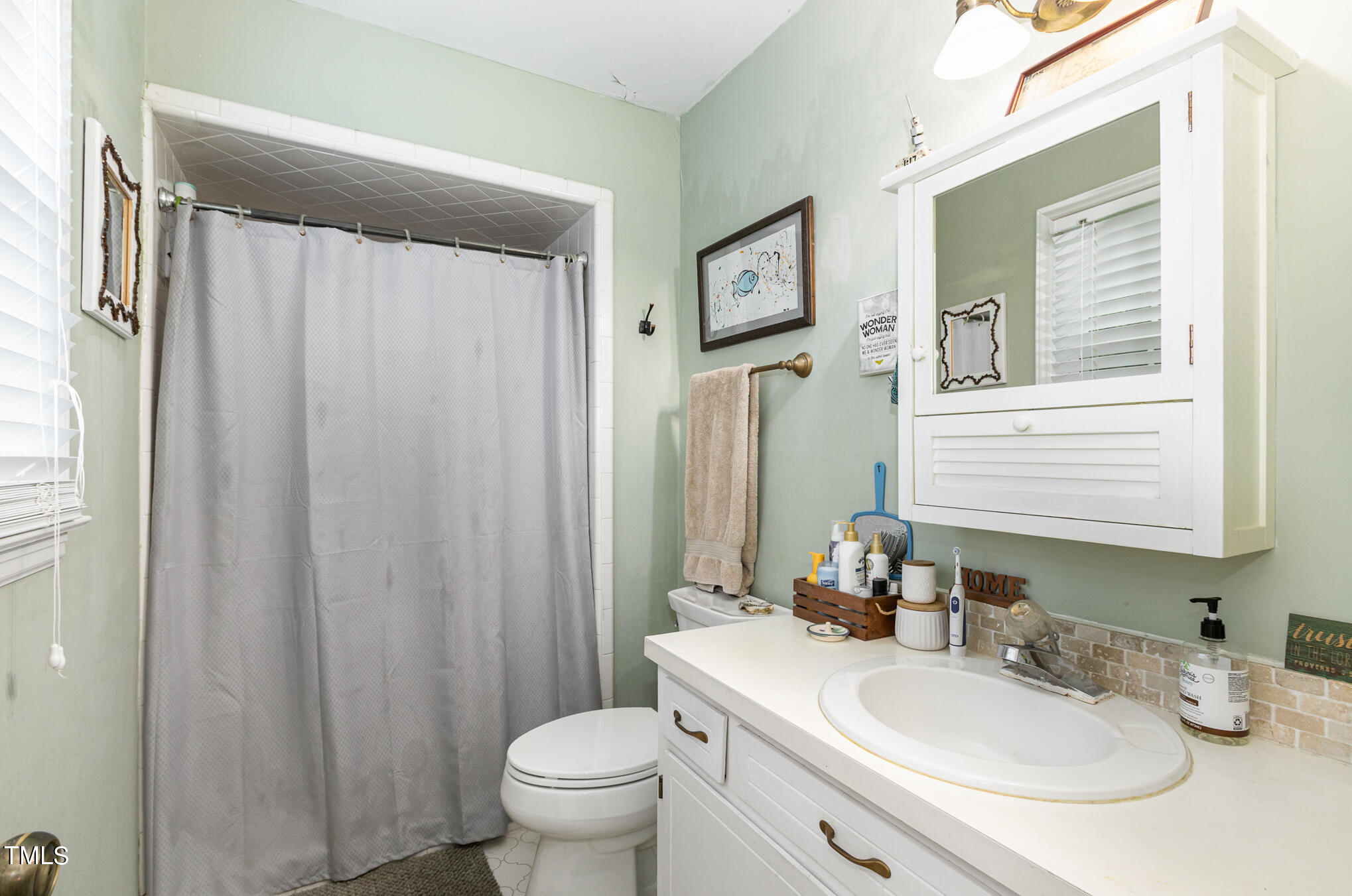 1408 Ravenhurst Drive