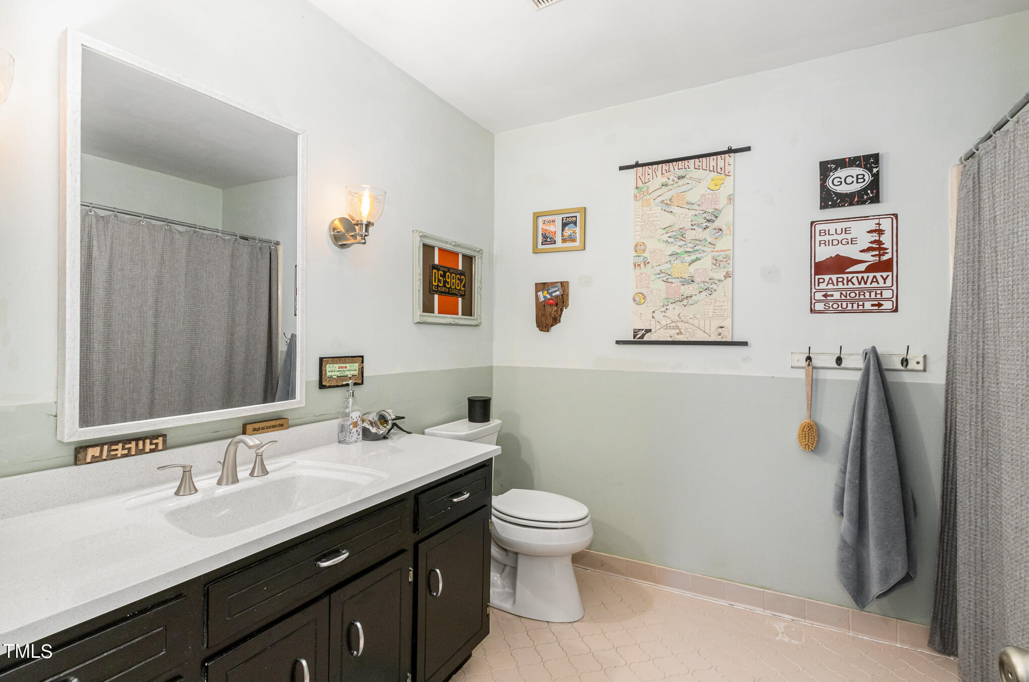 1408 Ravenhurst Drive