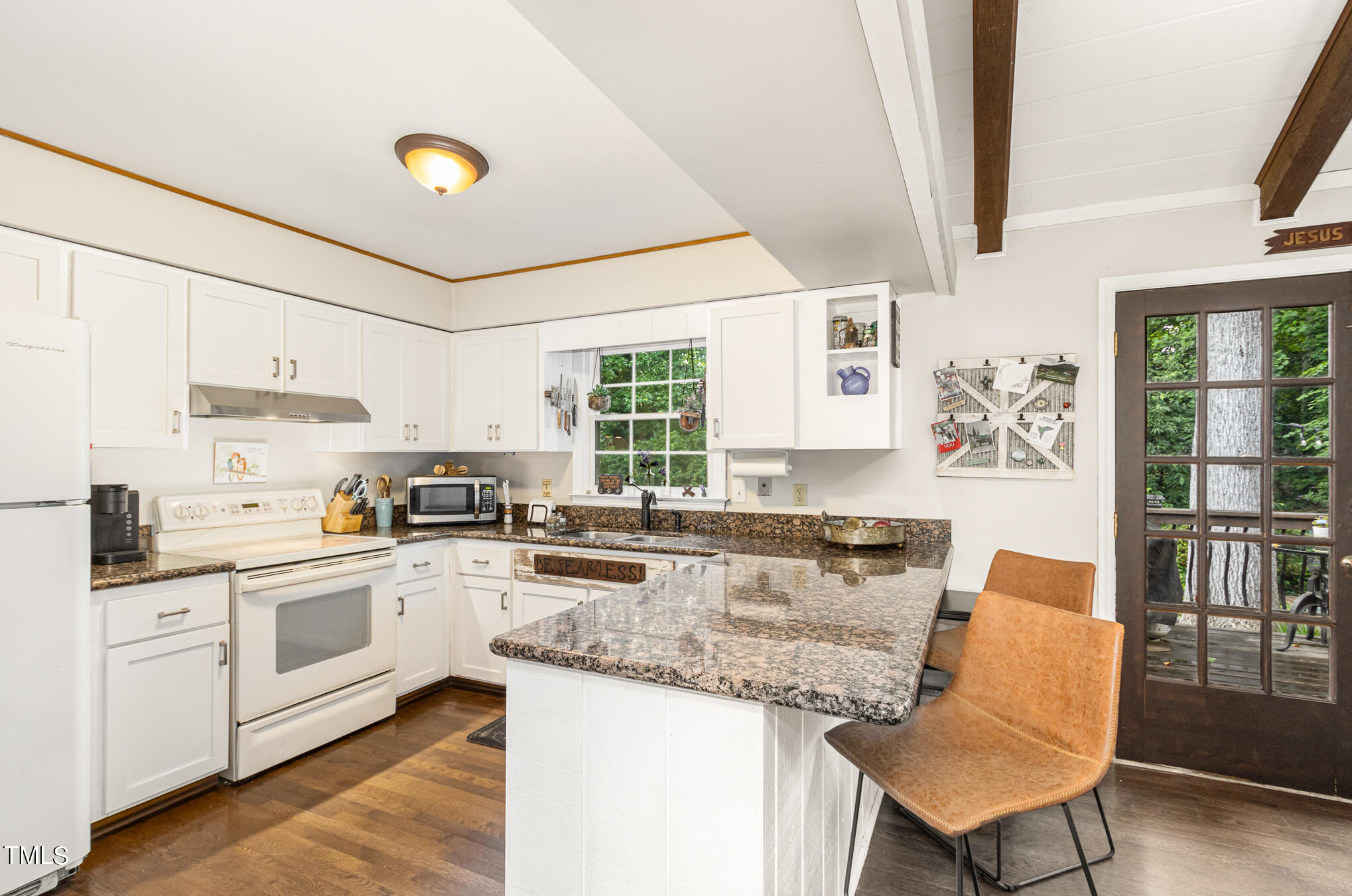 1408 Ravenhurst Drive