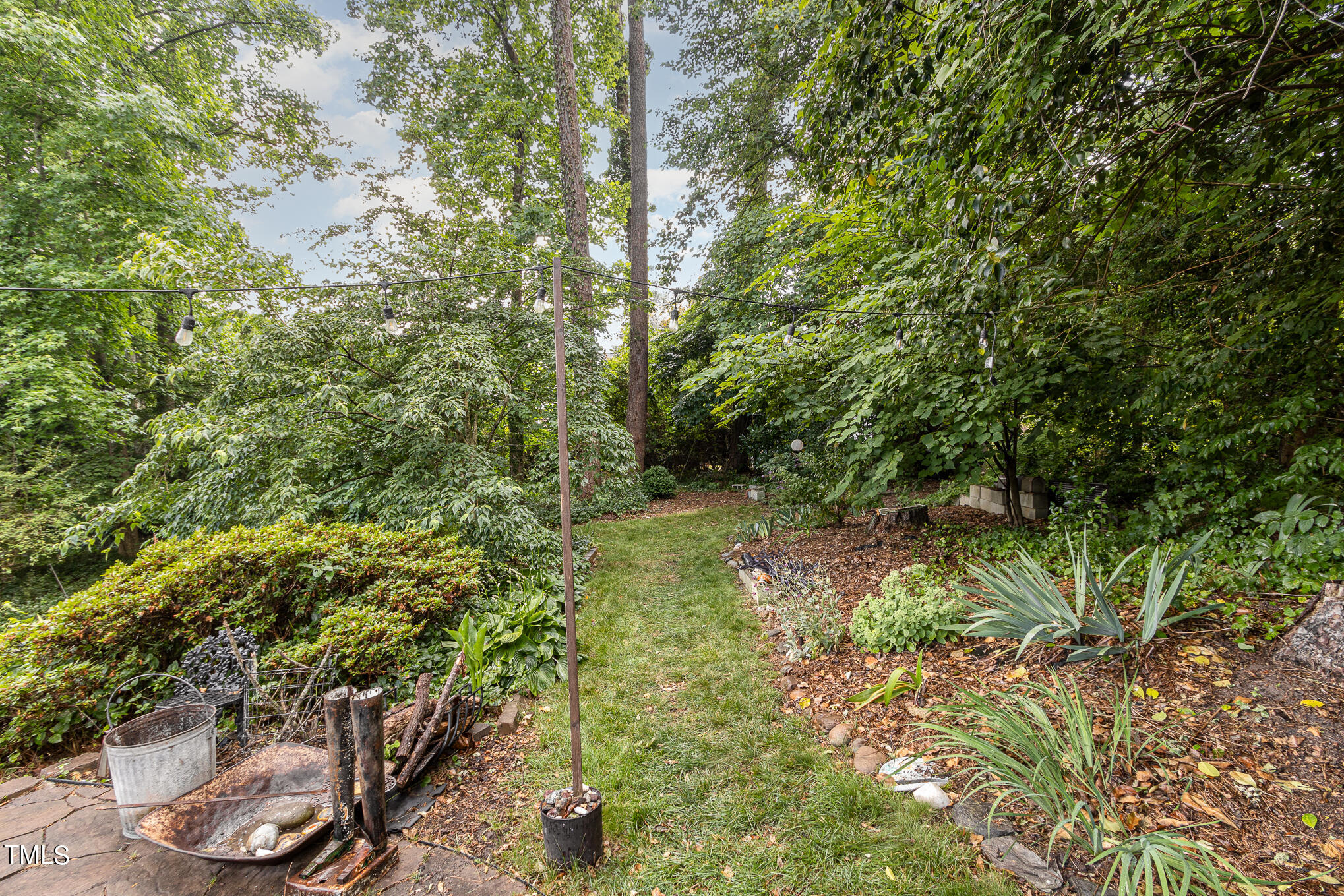 1408 Ravenhurst Drive
