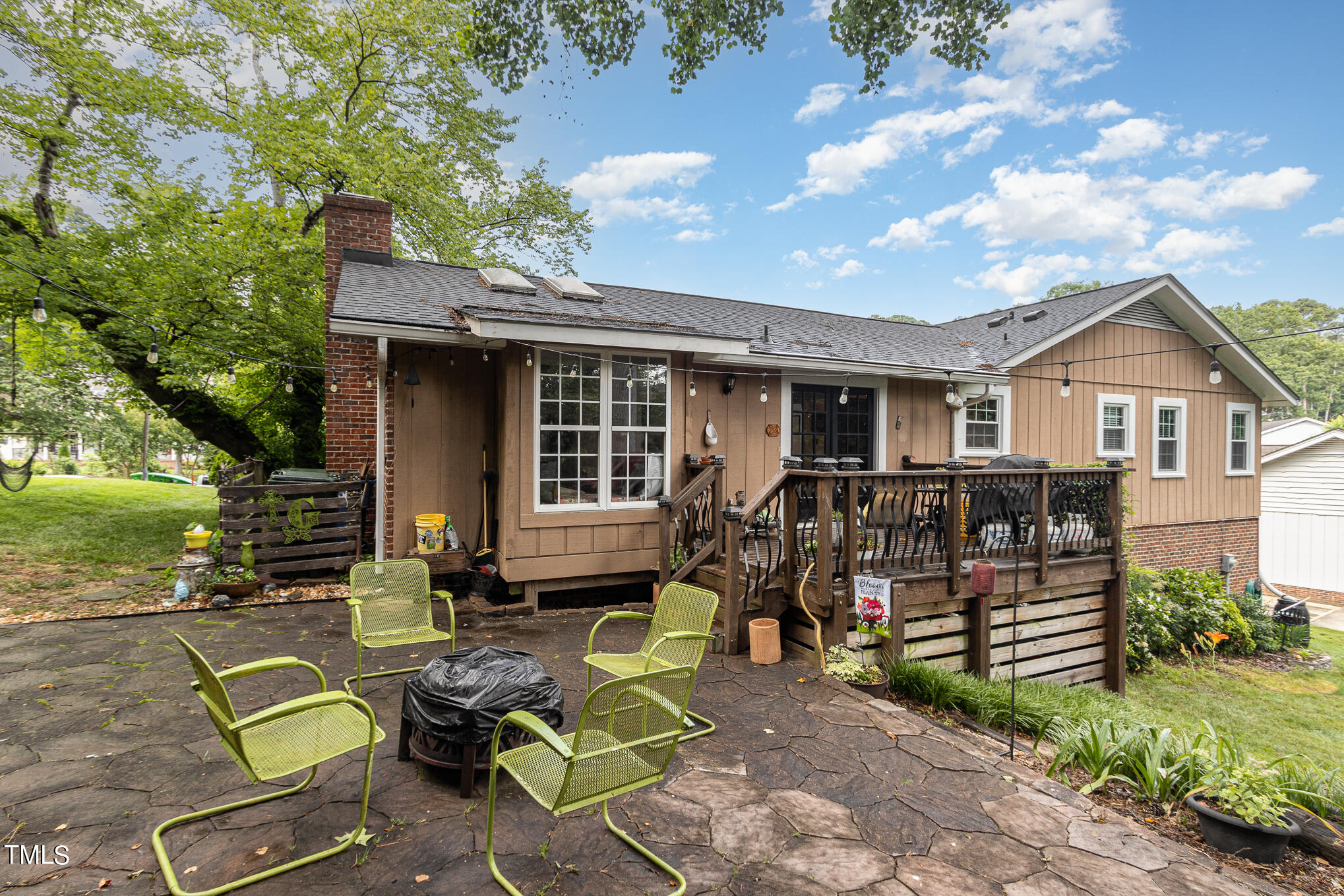 1408 Ravenhurst Drive
