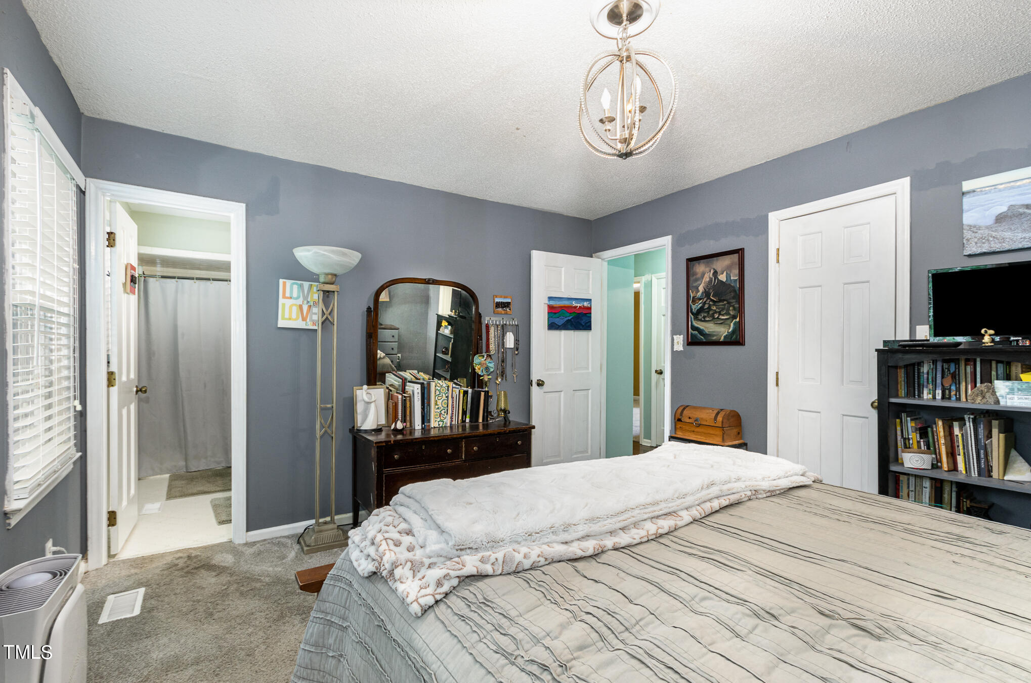 1408 Ravenhurst Drive