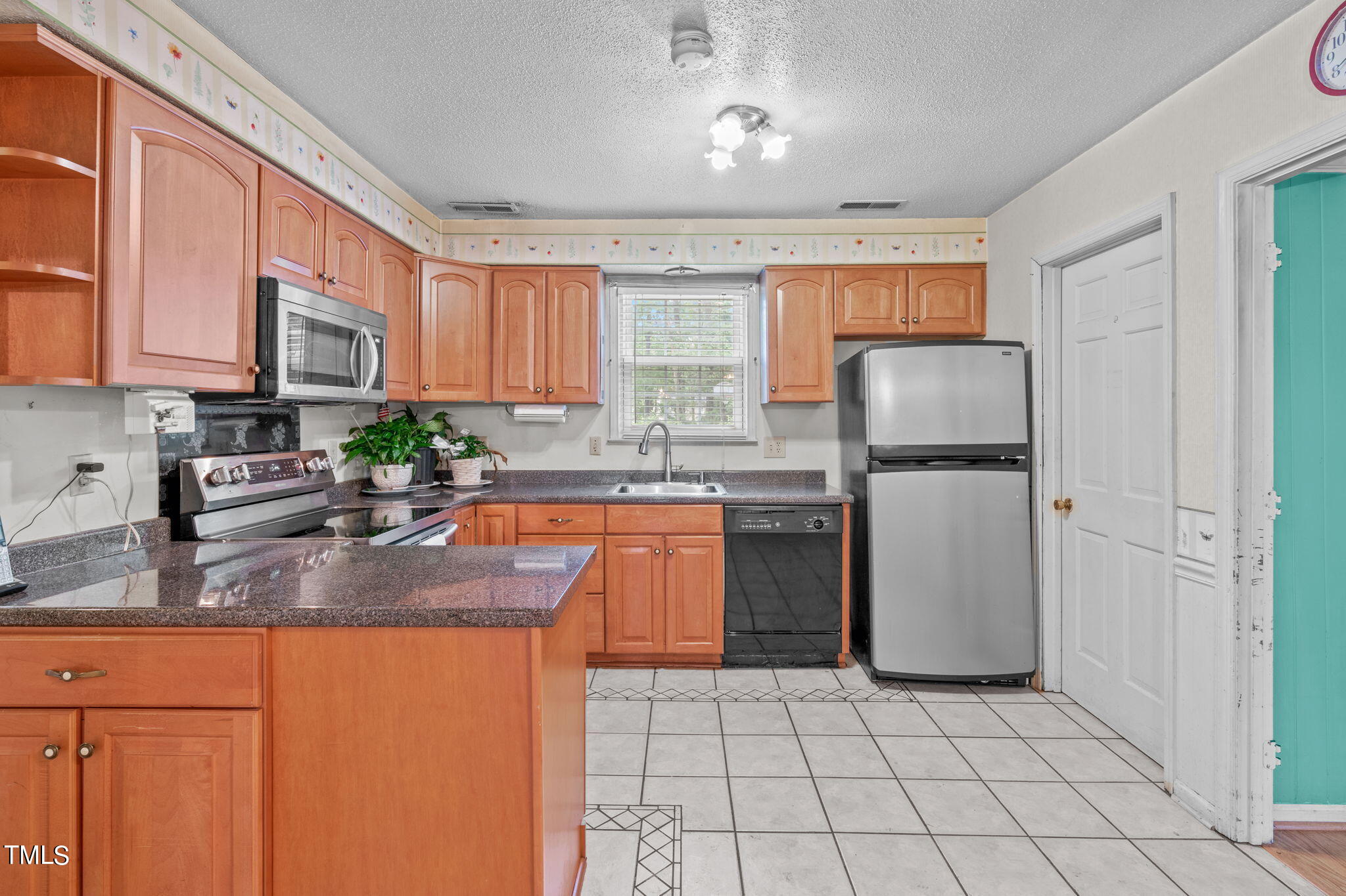 7809 Haymarket Lane