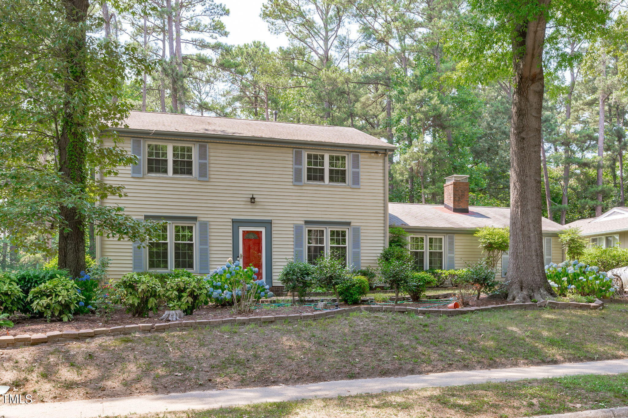 7809 Haymarket Lane