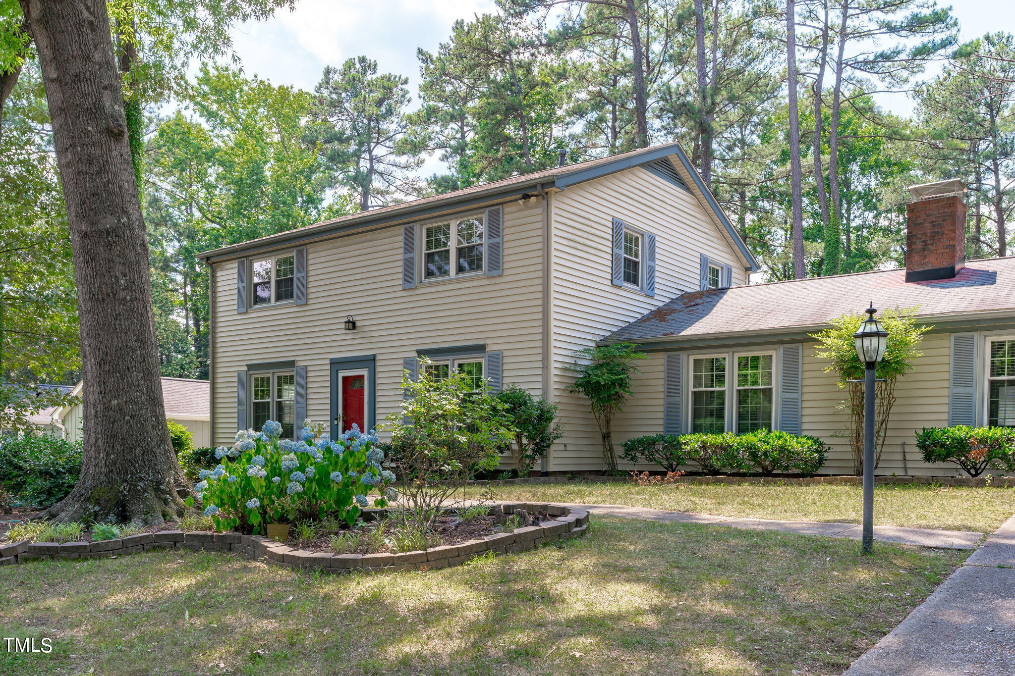 7809 Haymarket Lane