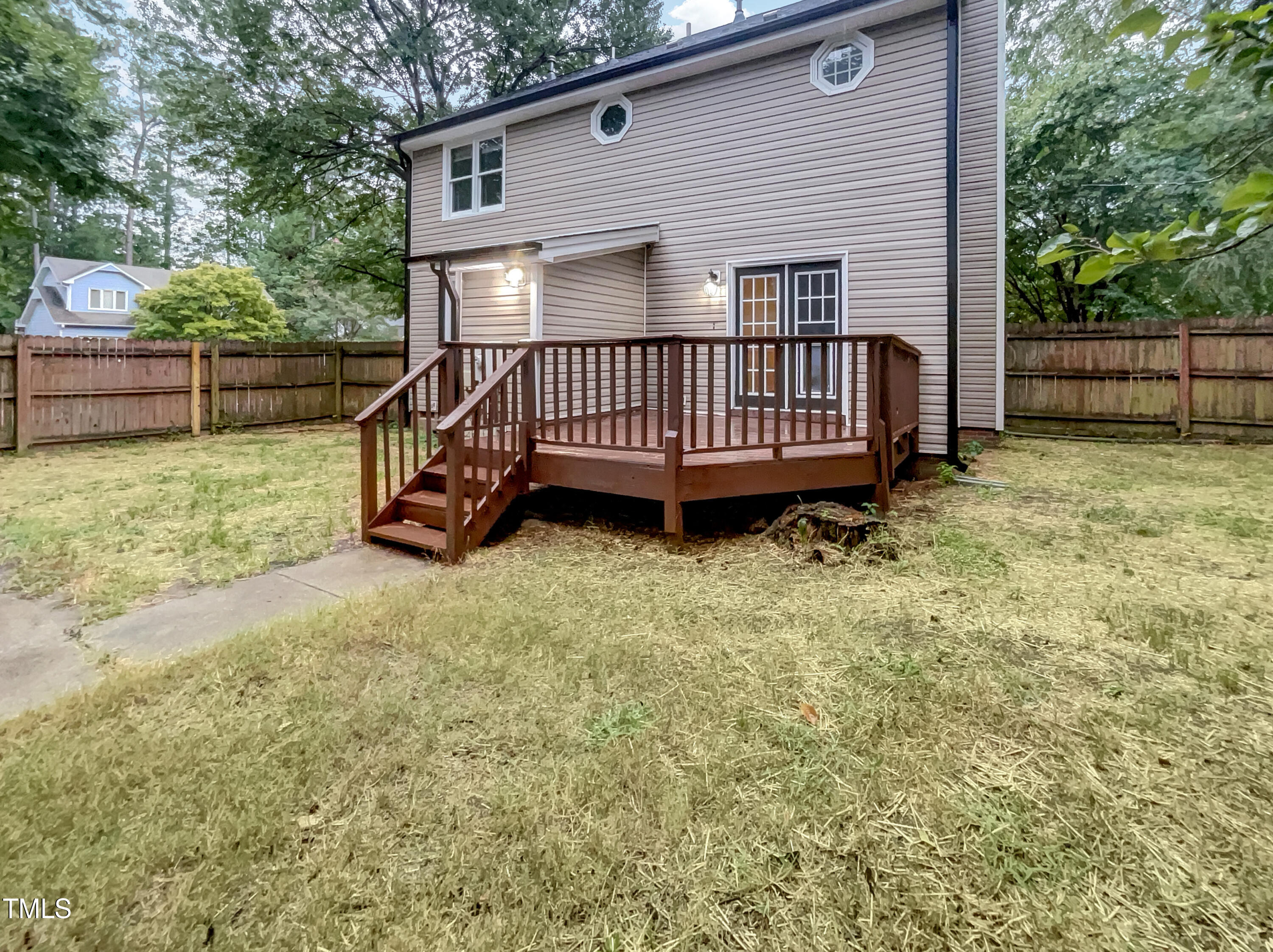 1000 Pinewinds Drive