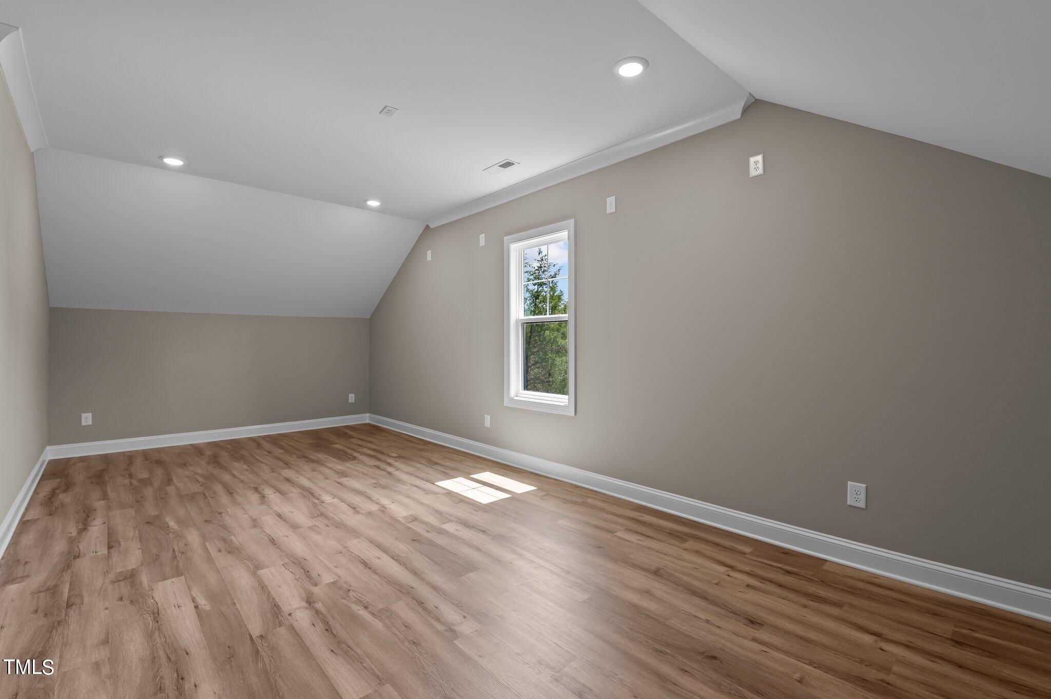 10 Woodford Way