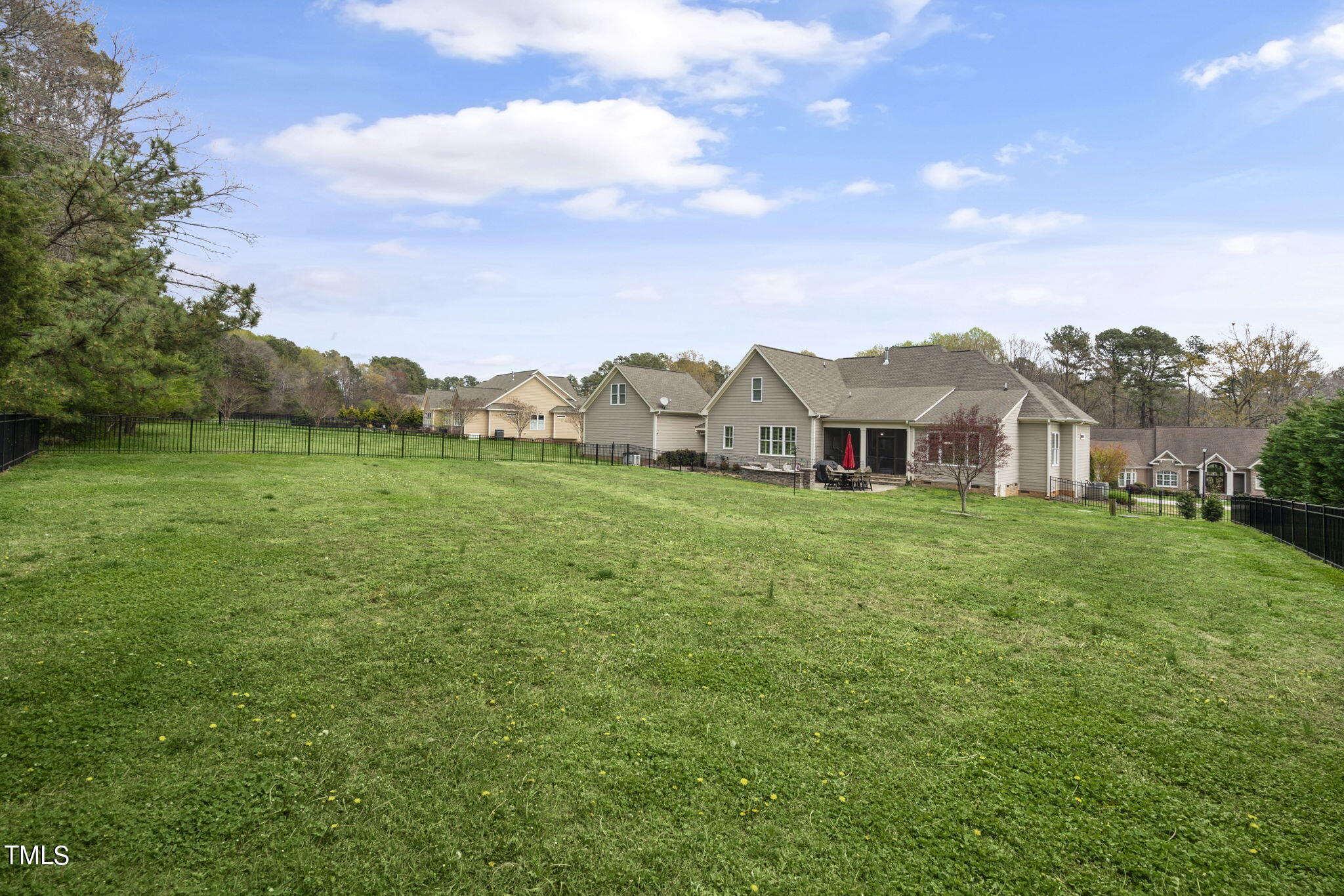 1103 Dovefield Lane