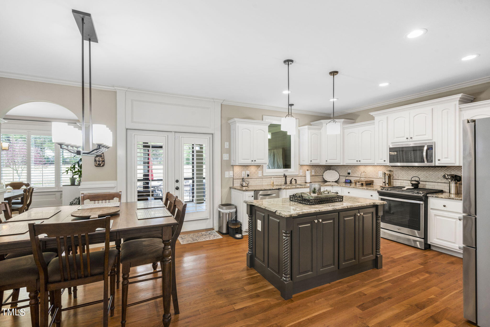 1103 Dovefield Lane