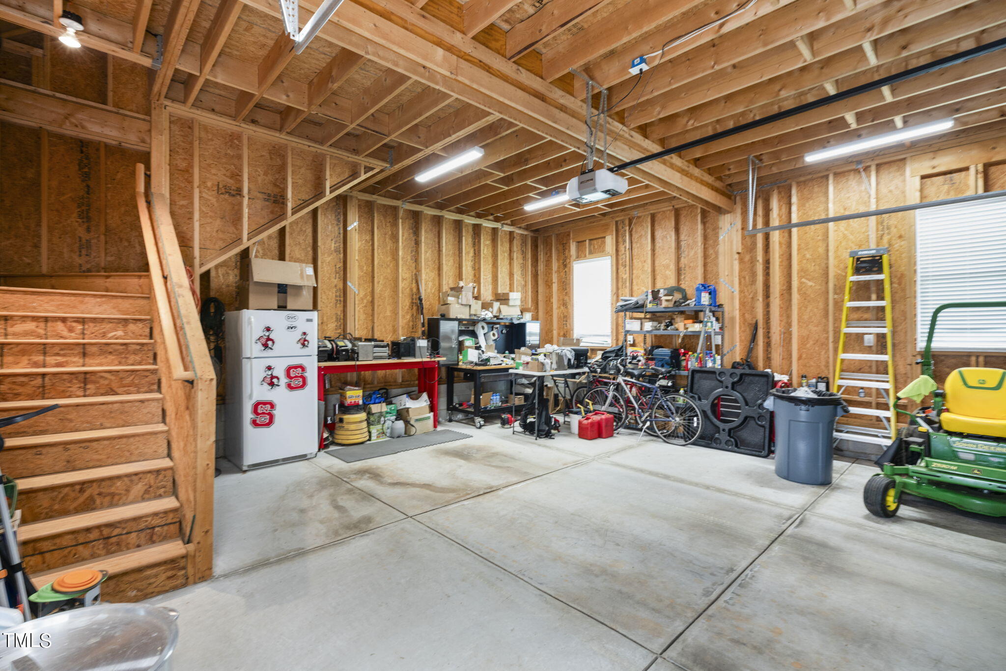 1103 Dovefield Lane