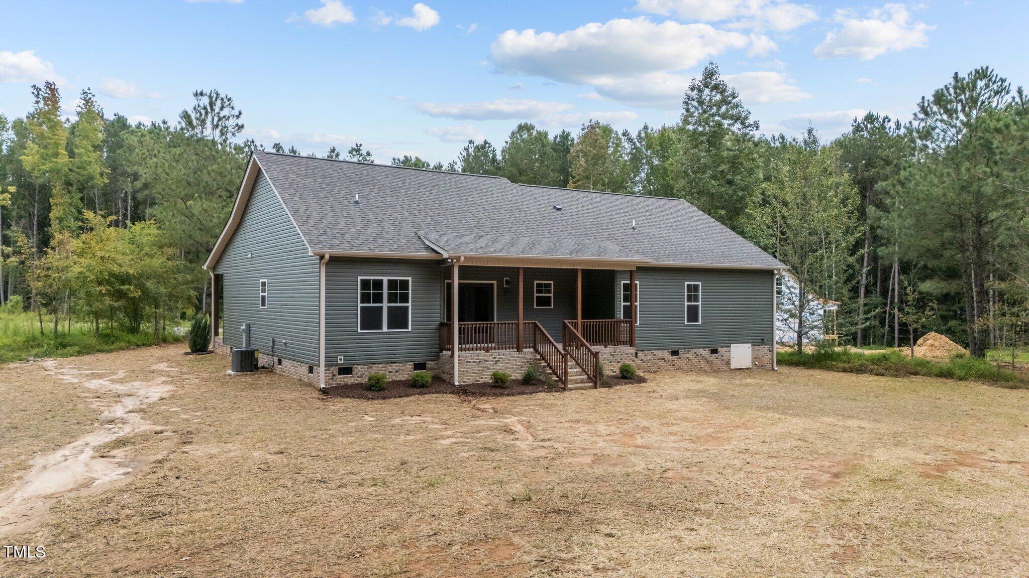 140 Leisure Lane