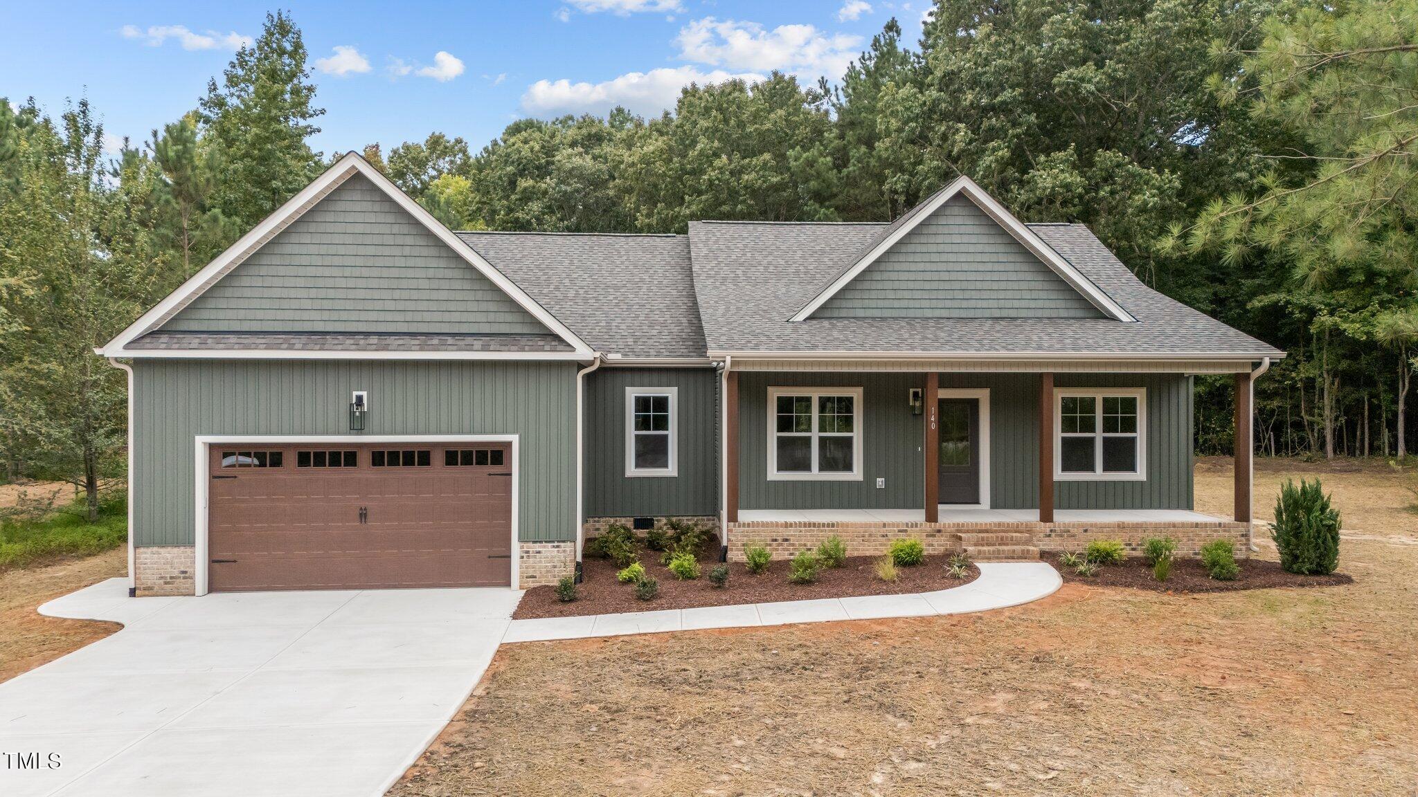 140 Leisure Lane