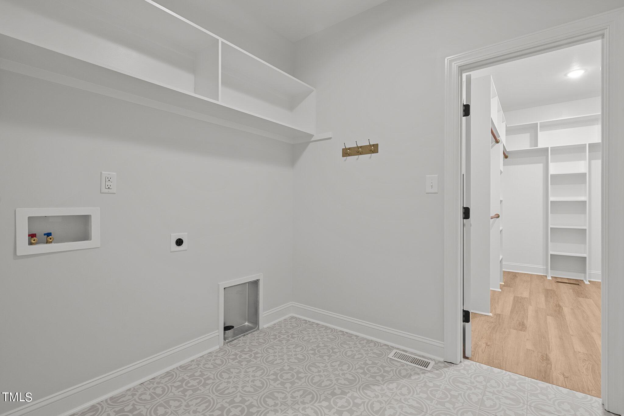 140 Leisure Lane