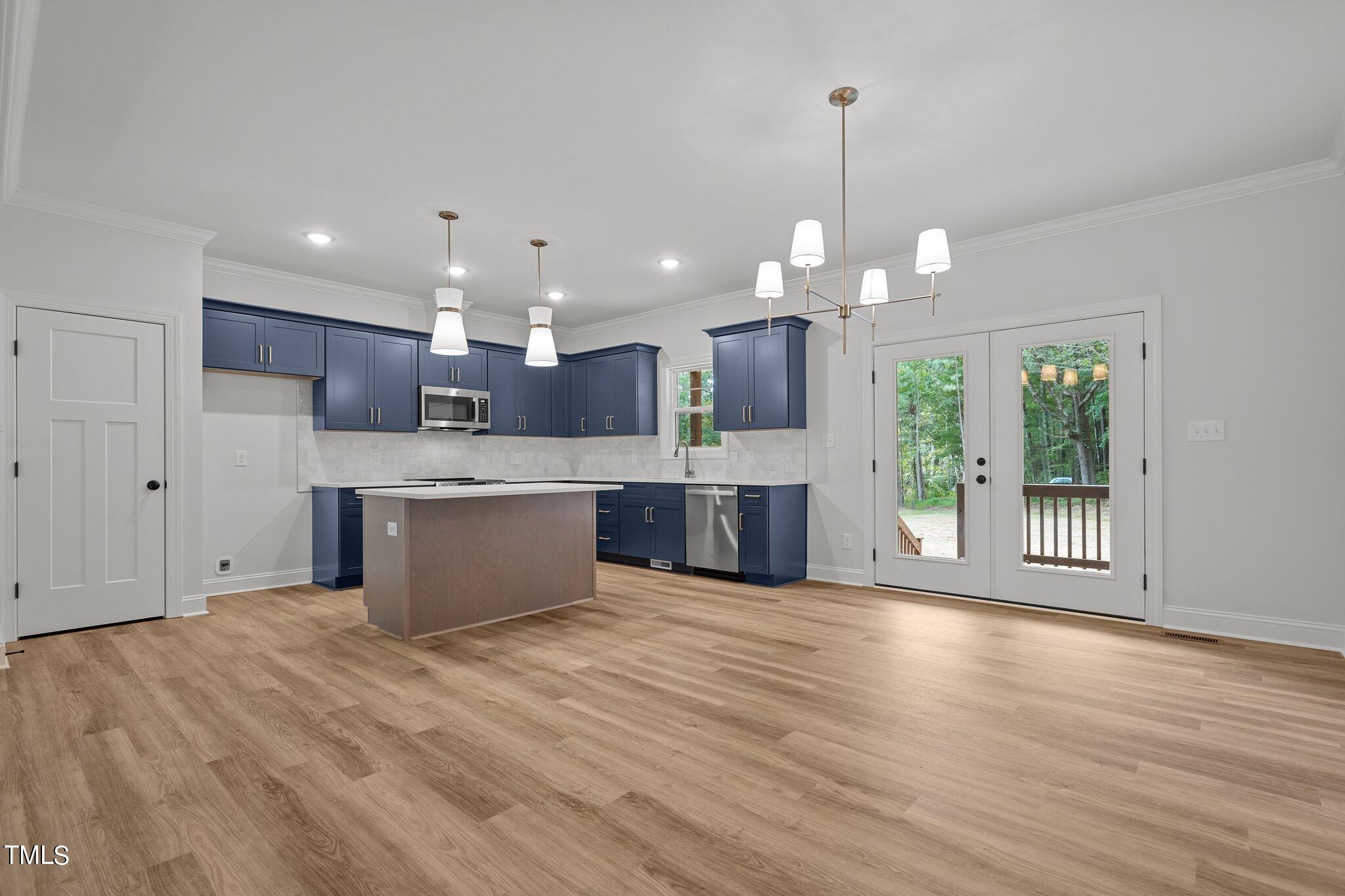 140 Leisure Lane